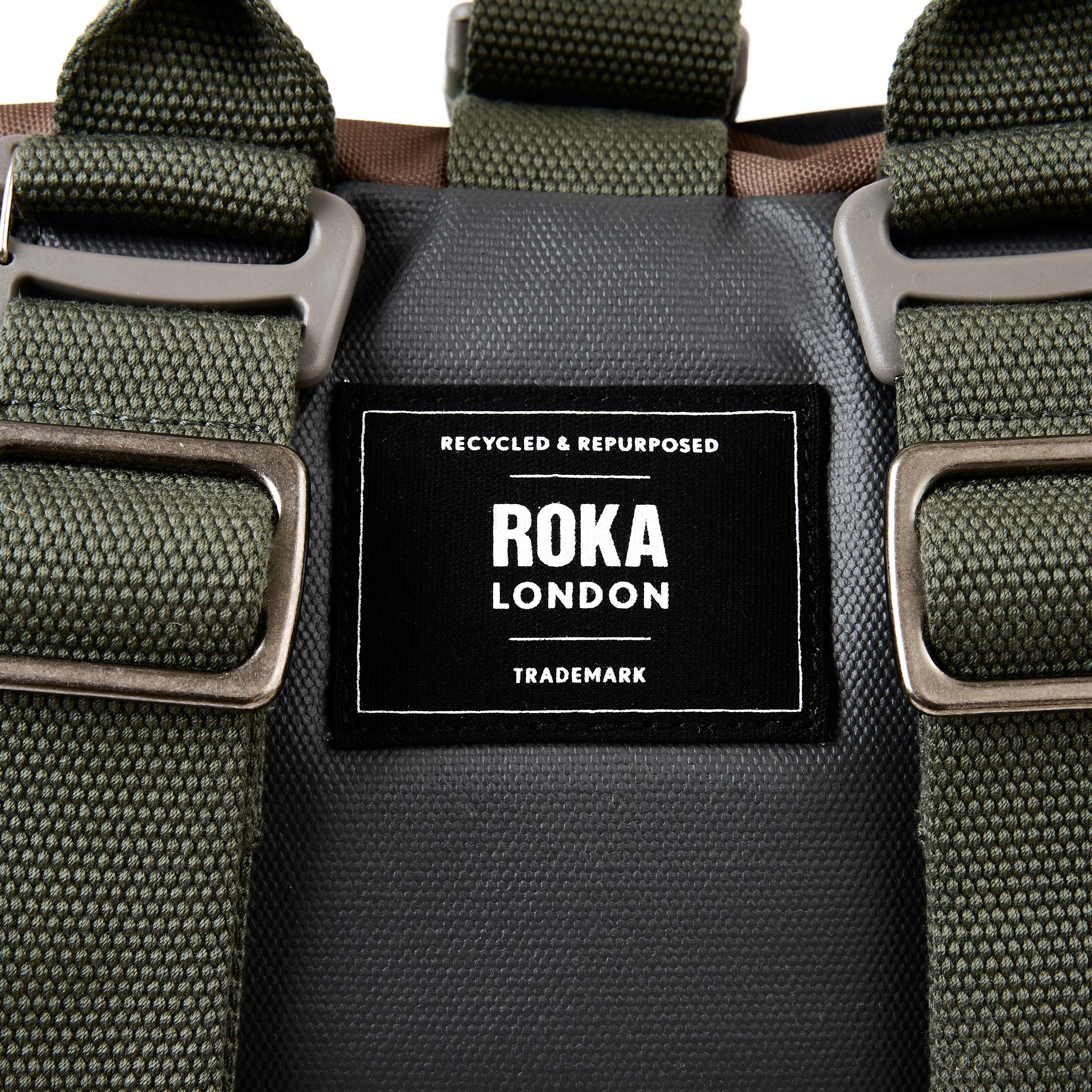 Roka London Heathrow duffelbag large vintage camo 49,5 l