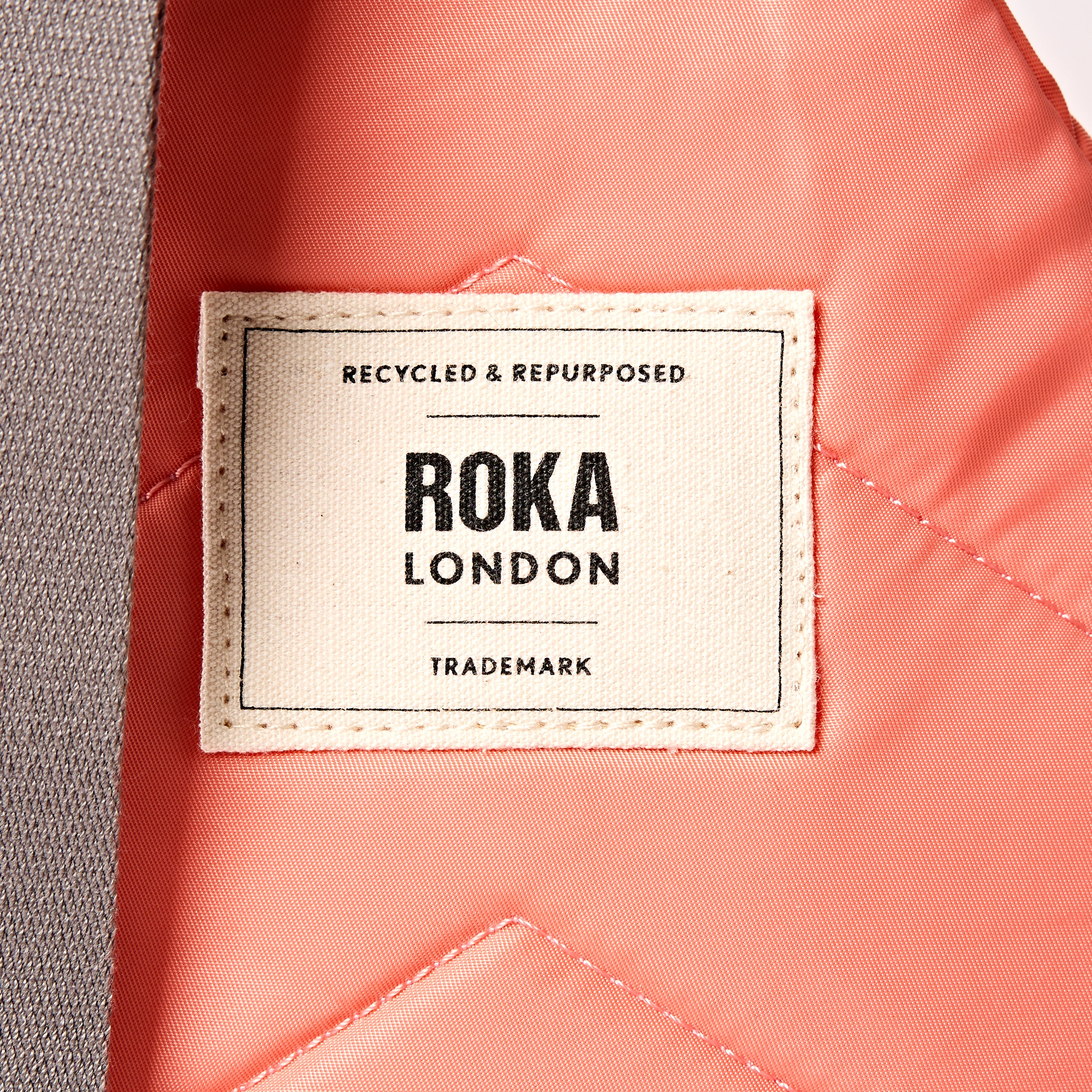 Roka London Willesden skulderveske Large Sugar Coral 5 liter
