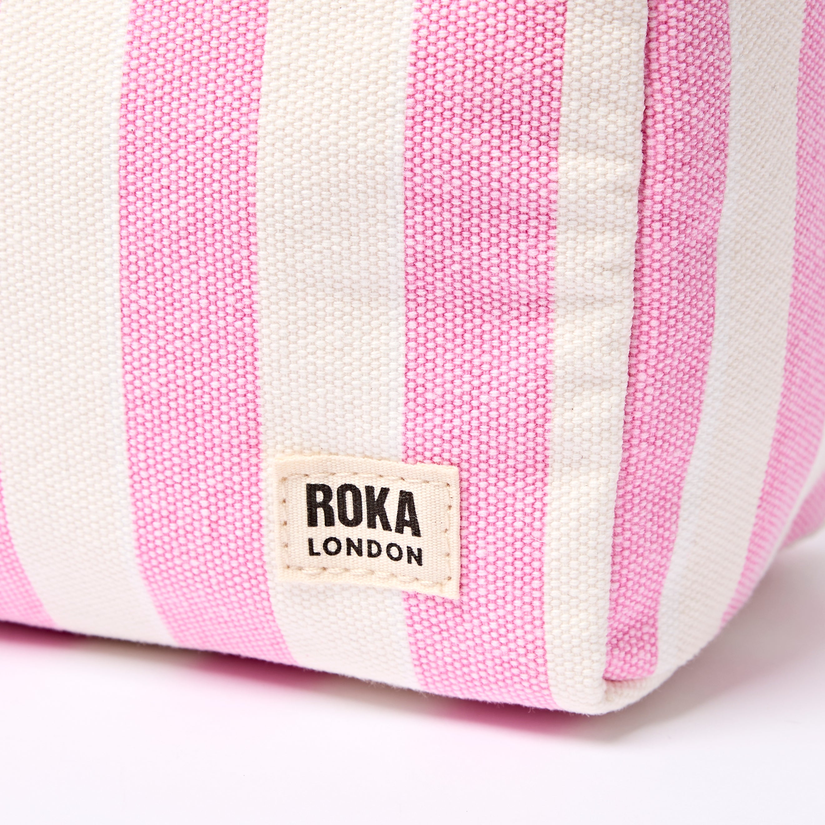 Roka London Maygrove Sherbet Stripe toalettmappe small 4,8 l