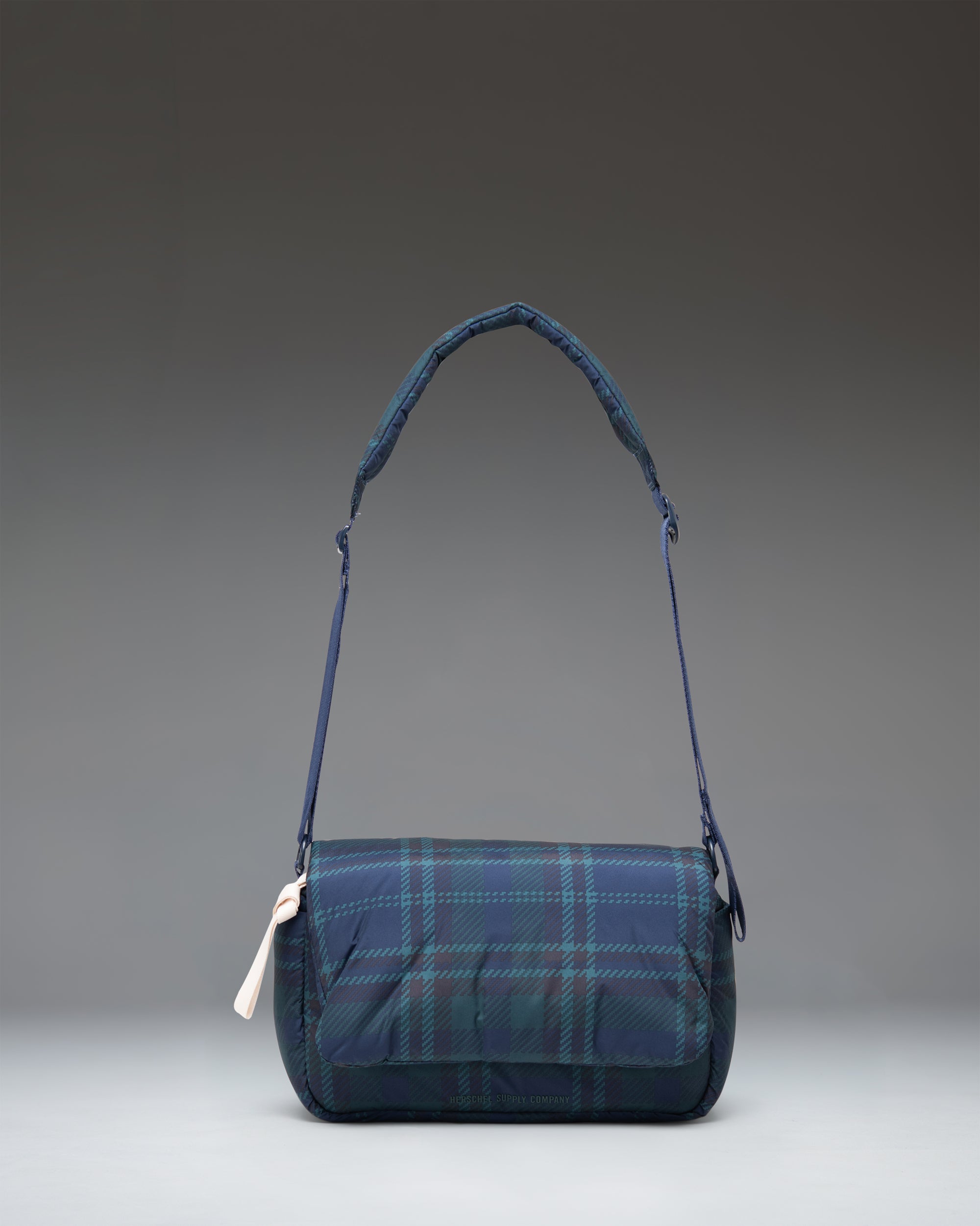 Herschel Cloudform crossbody veske svart