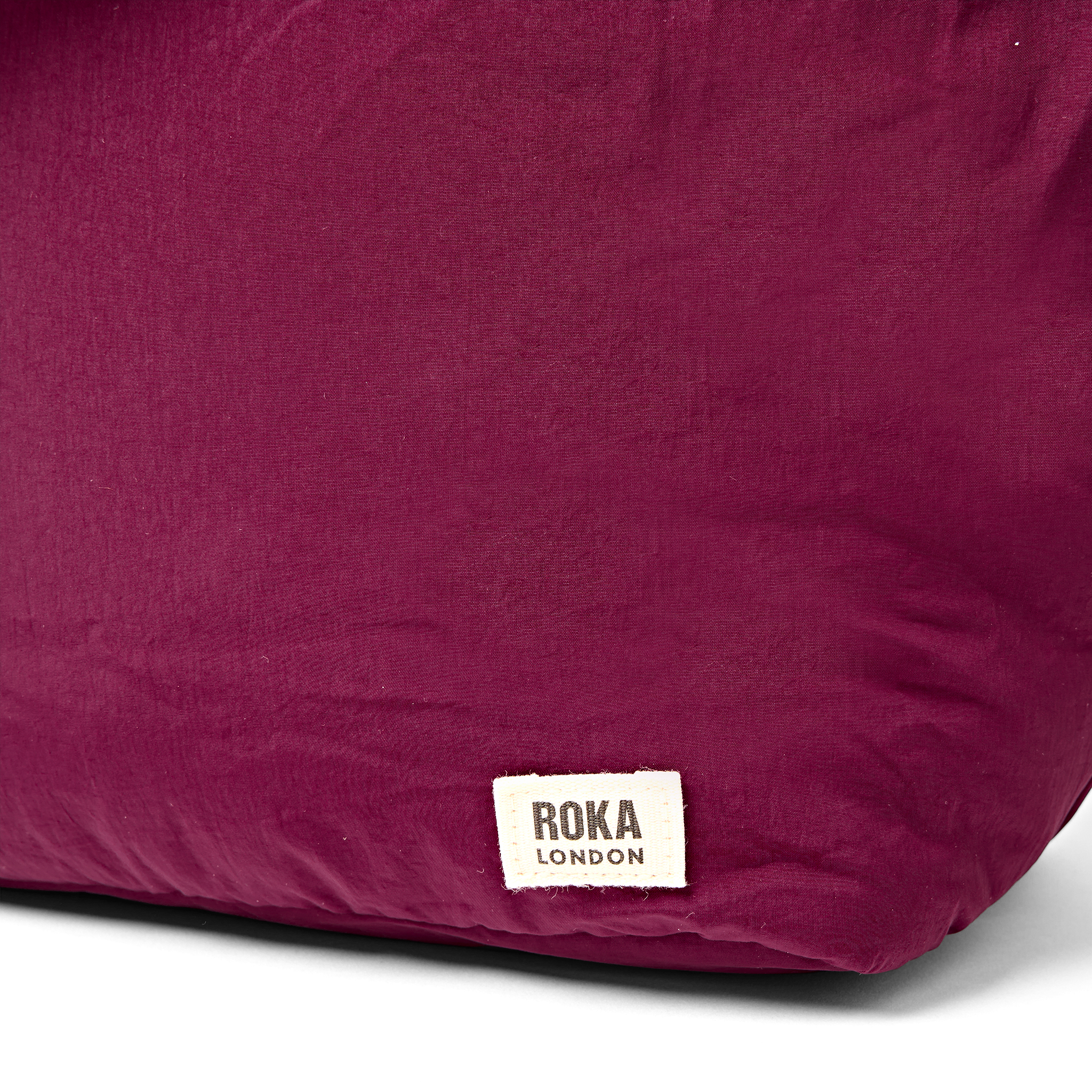 Roka Oxford Medium skulderveske 24,3 liter merlot