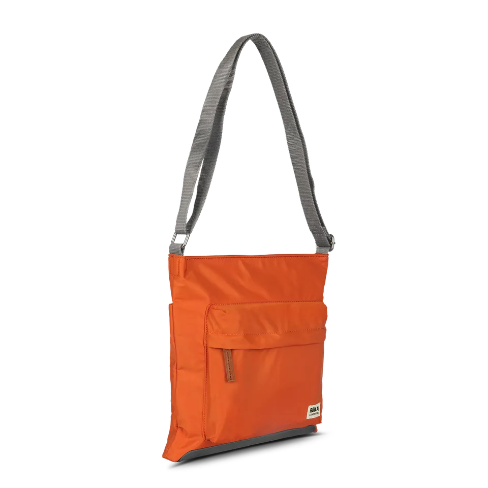 Roka London Kennington crossbody medium 2,7 liter burnt orange
