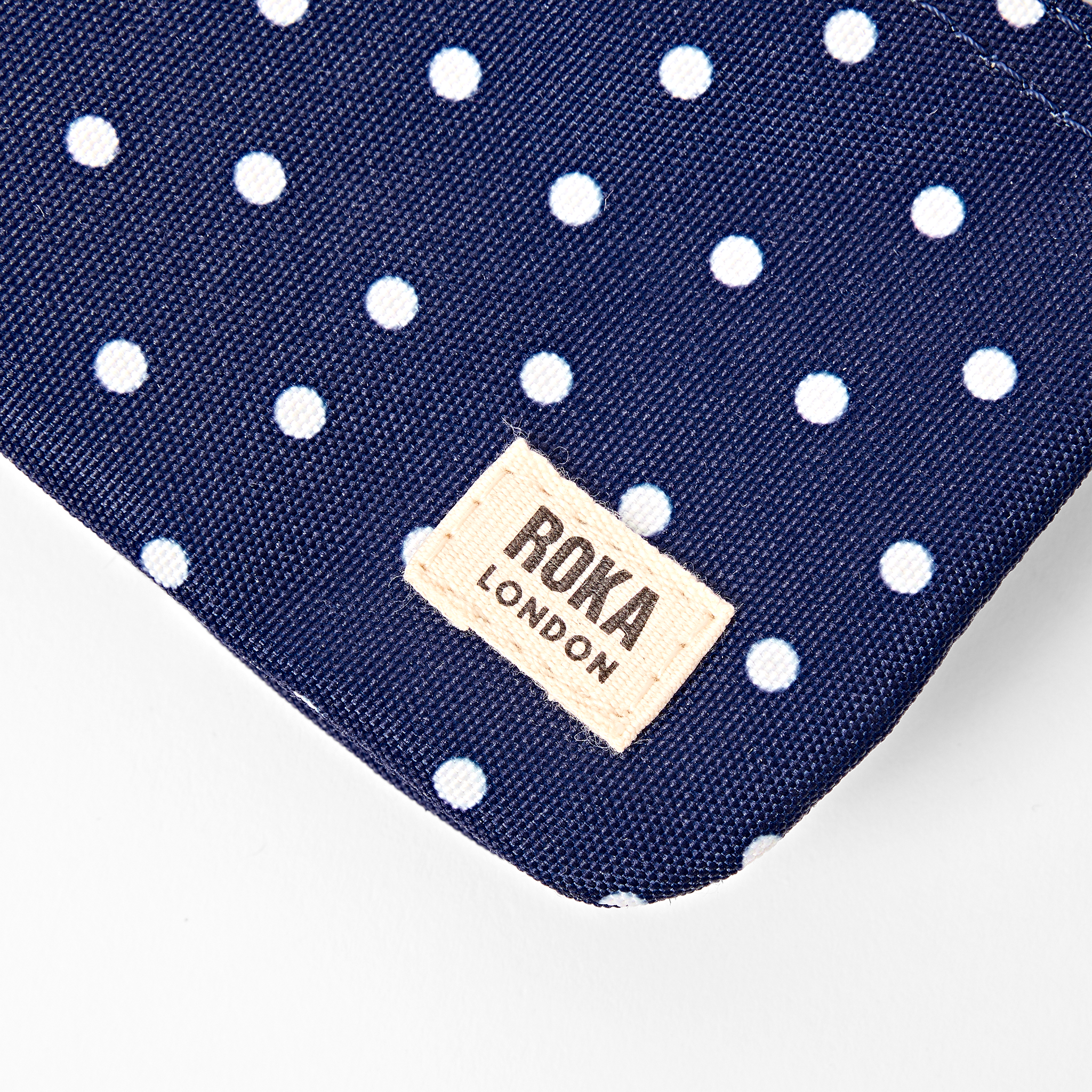 Roka London Carnaby lommebok navy polka dot small