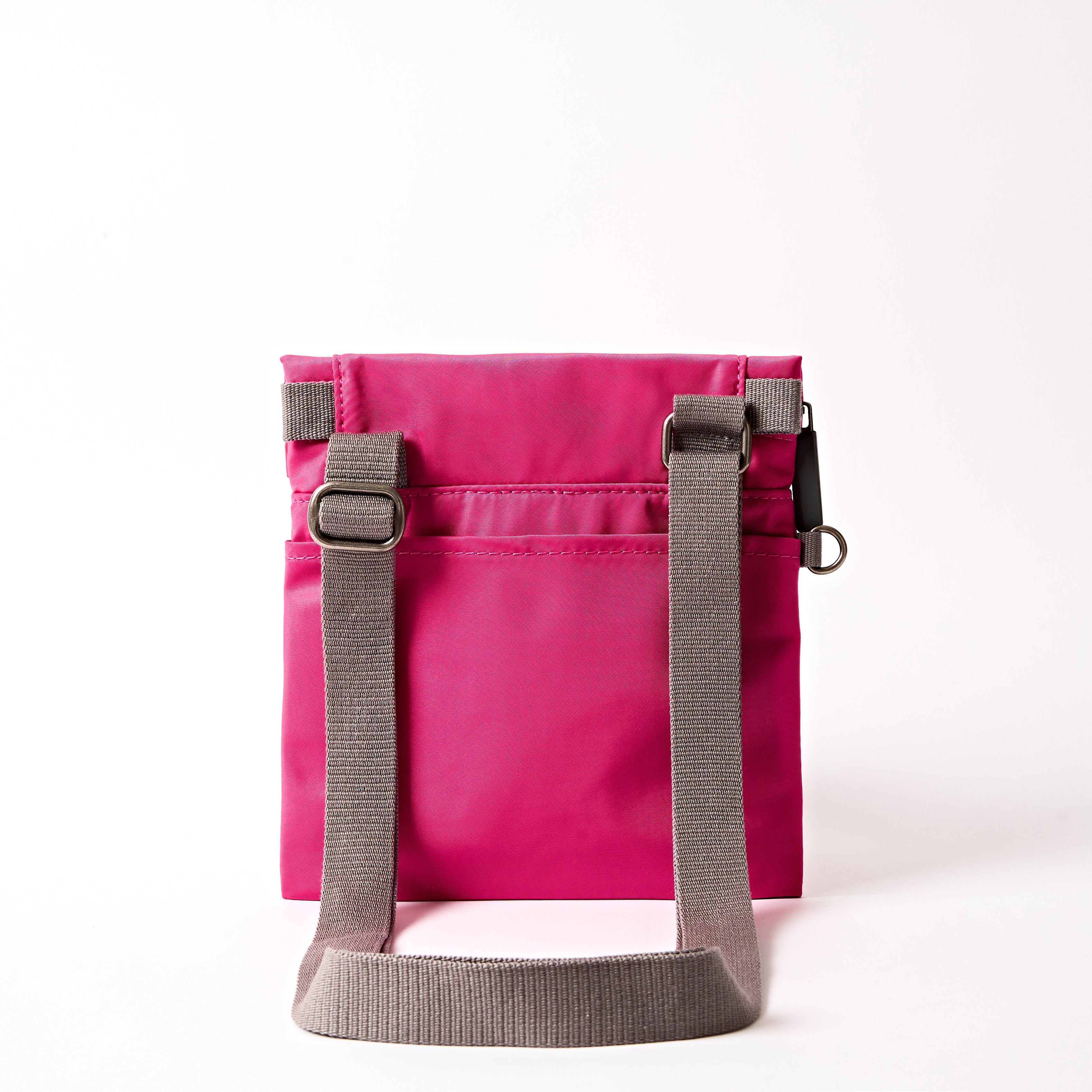 Roka London Stratford Small skulderveske granita rød vanntett