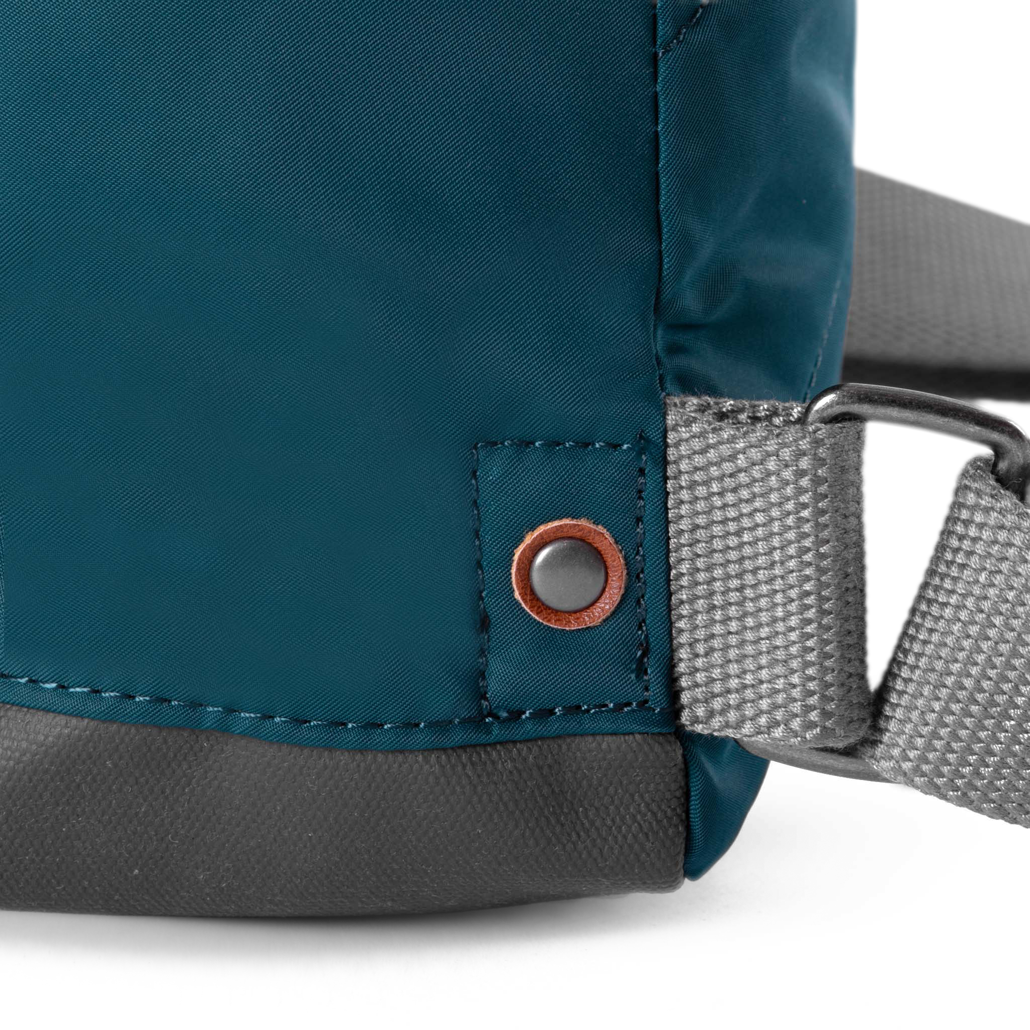 Roka London Bantry ryggsekk Medium teal vanntett