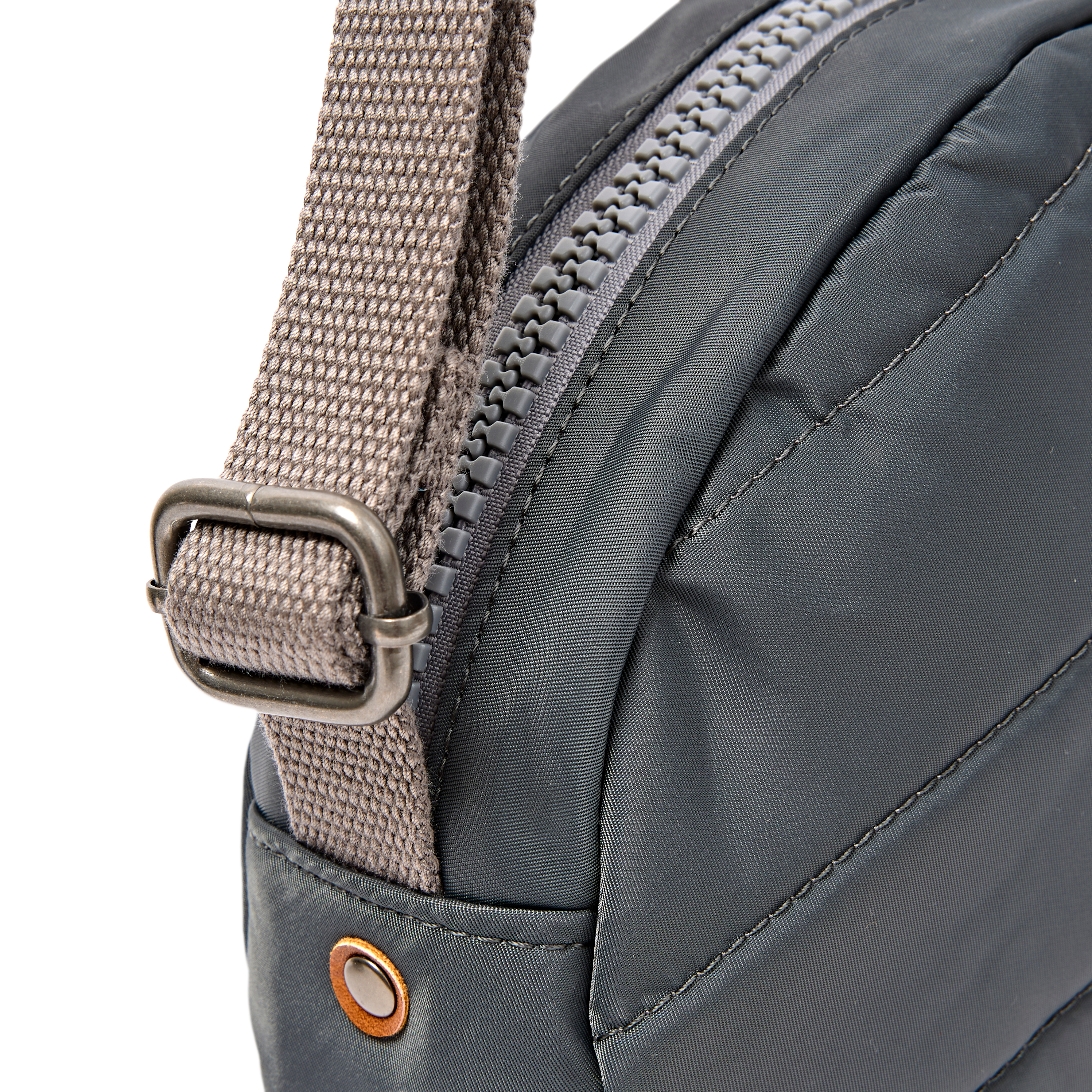 Roka London Paddington skulderveske Small Beluga rund 4,1 liter