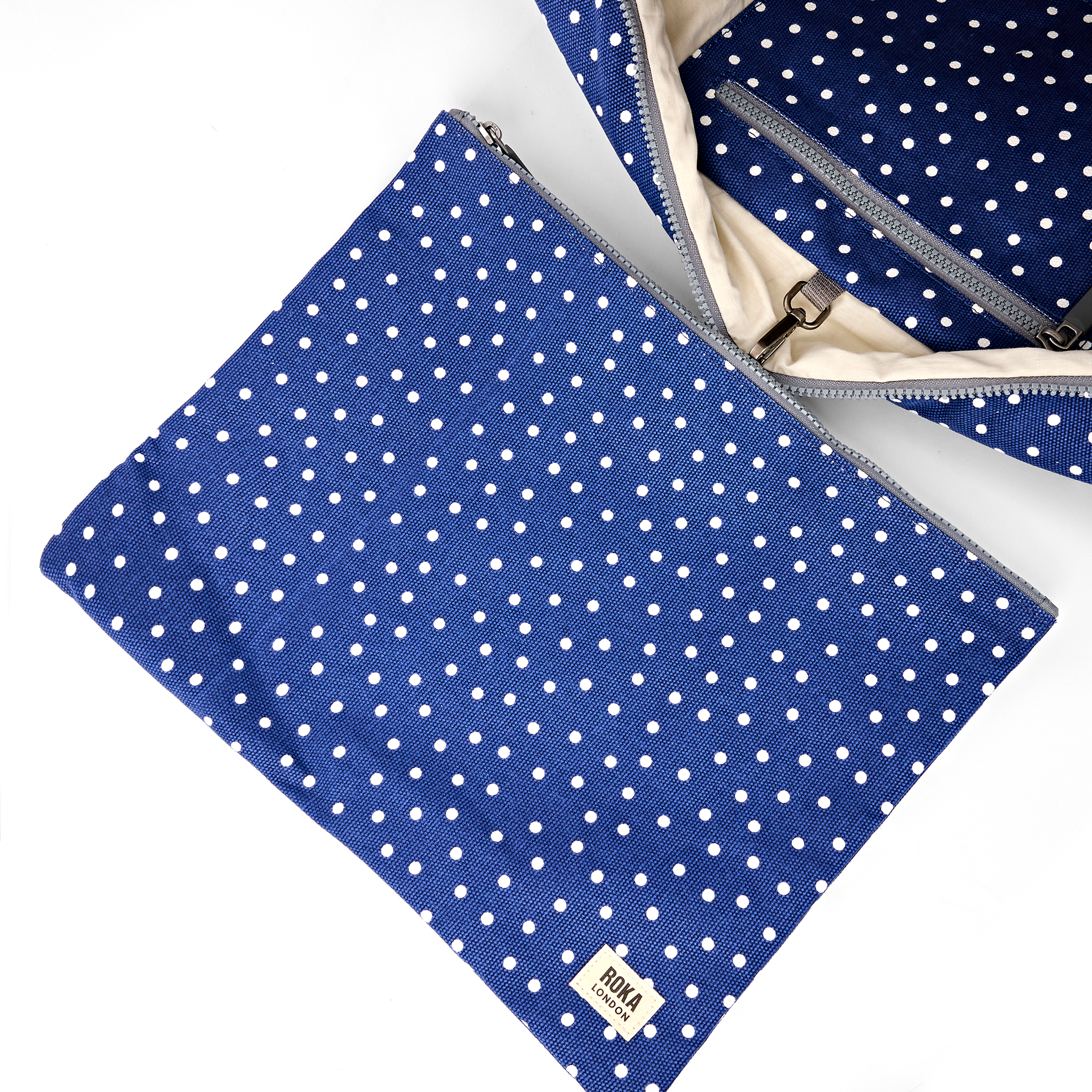 Roka London Somerset Large skulder 18,5 liter navy polka