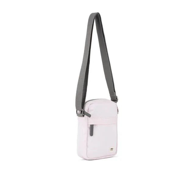 Roka London Bond crossbody veske Transcendent Pink 1,5 liter