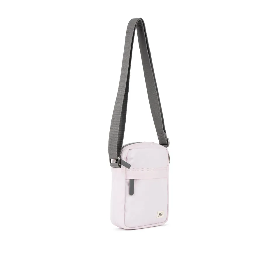 Roka London Bond crossbody veske Transcendent Pink 1,5 liter