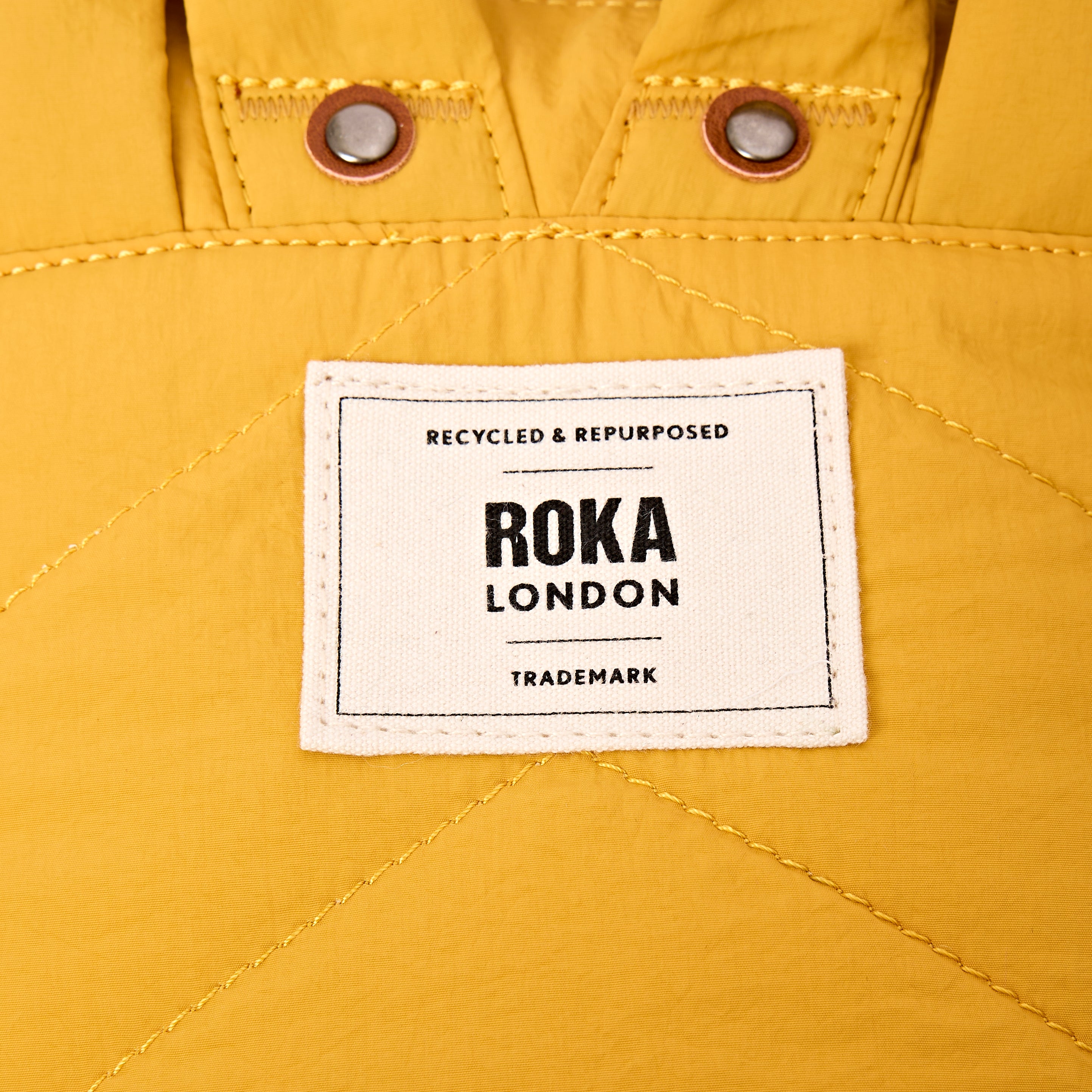 Roka London Bantry XS ryggsekk Corn Puffy 5,8 liter puffet