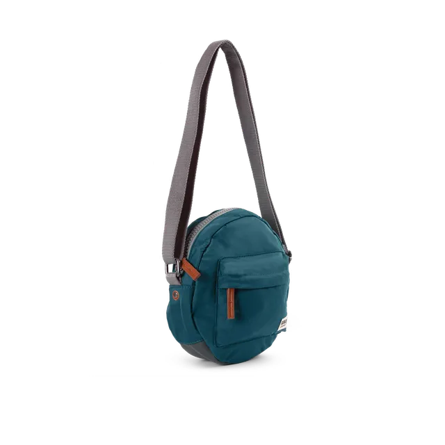 Roka London Paddington crossbody veske teal small 4,1 liter