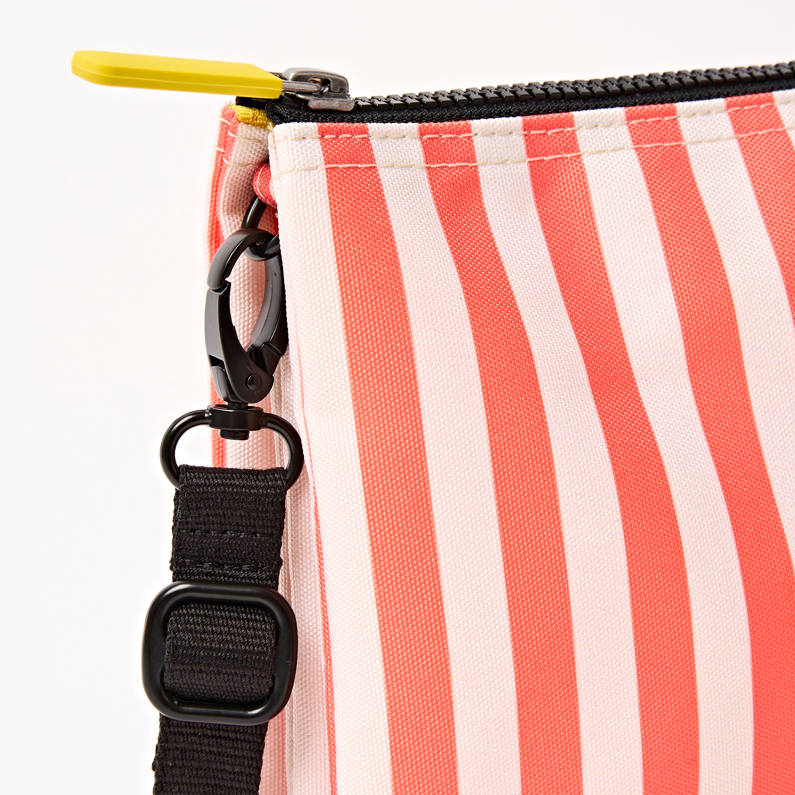 Roka London Carnaby XL lommebokveske Coral Stripe 0,5 liter