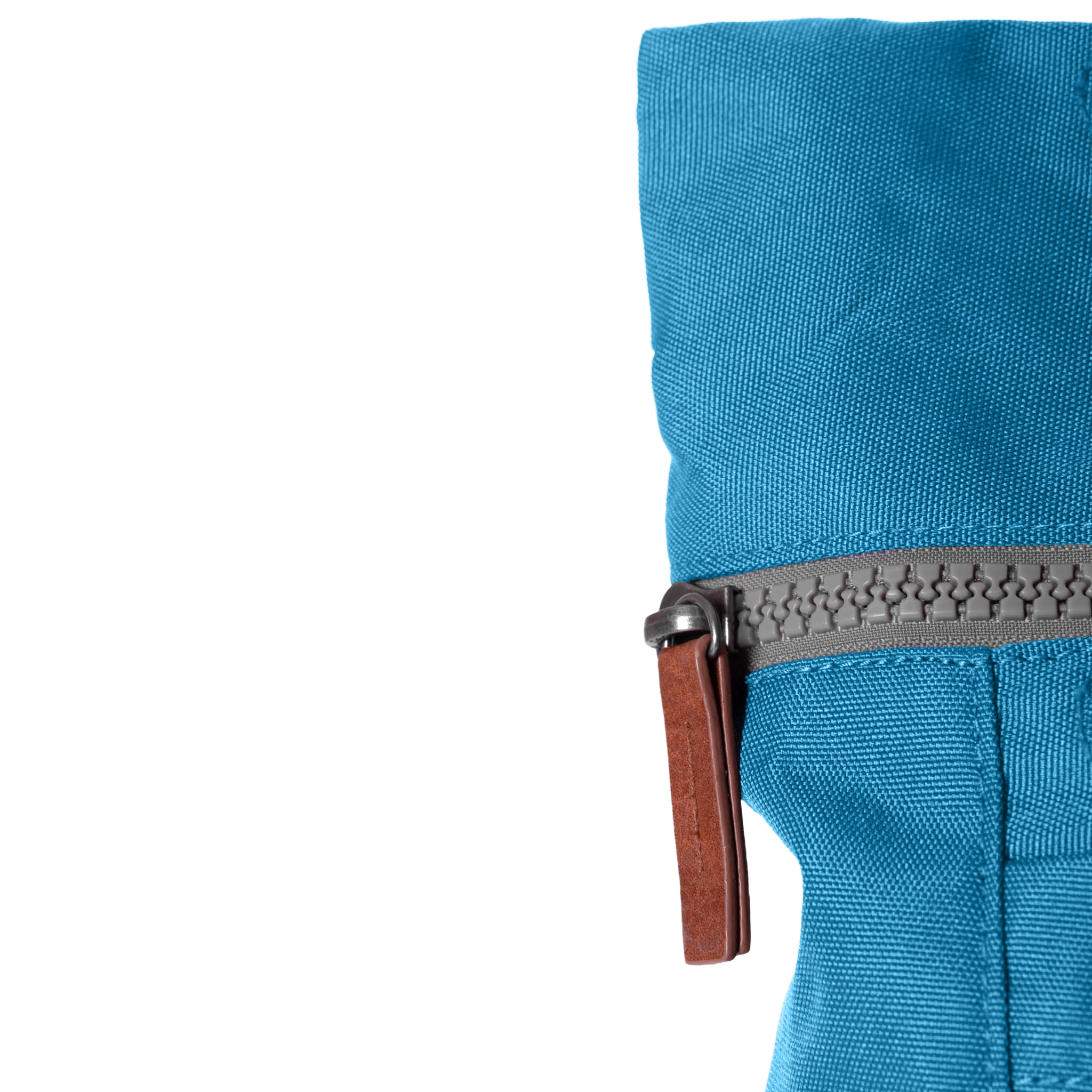 Roka London Finchley Medium ryggsekk marine vanntett laptop