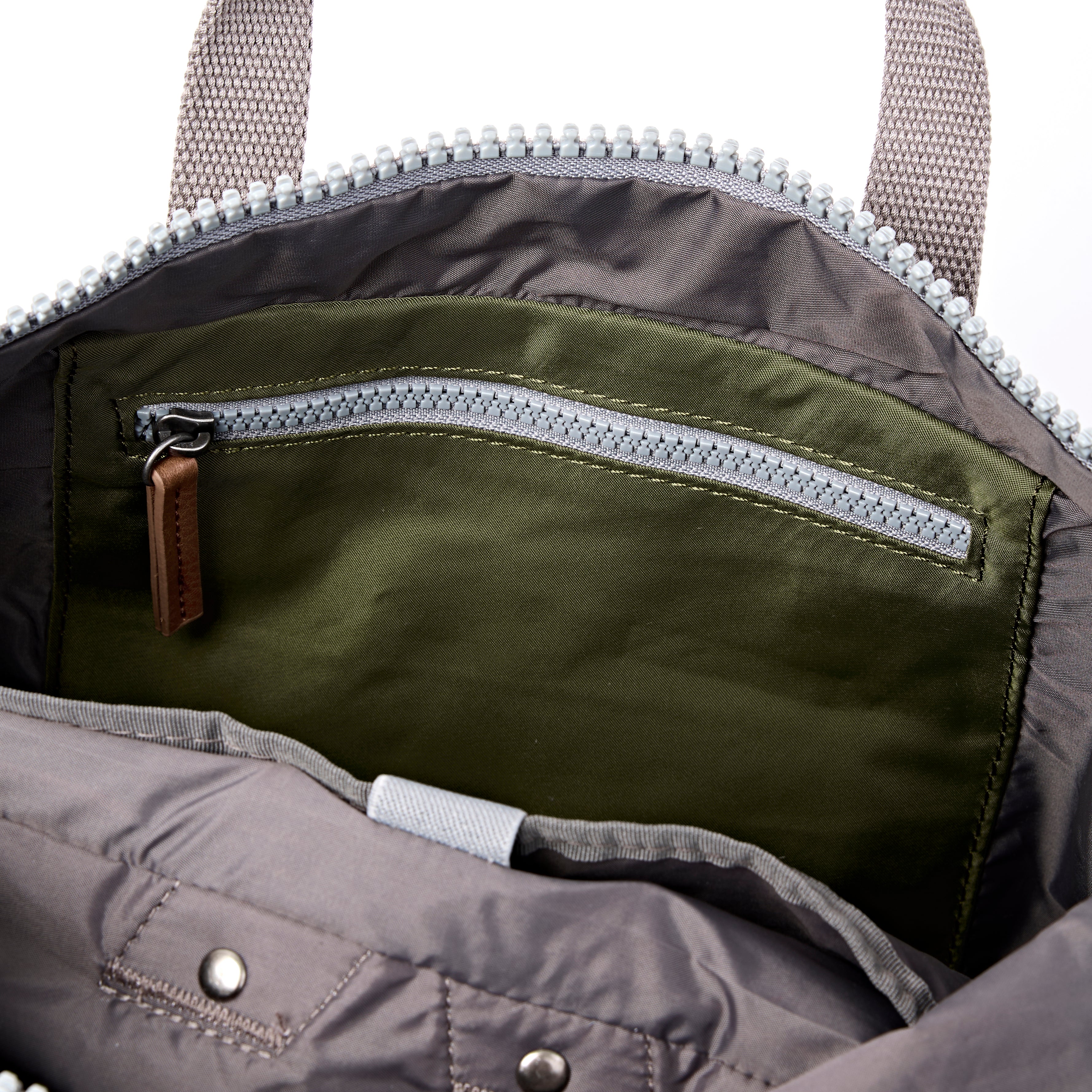 Roka London Canfield rolltop ryggsekk military 9,8/16,4 liter
