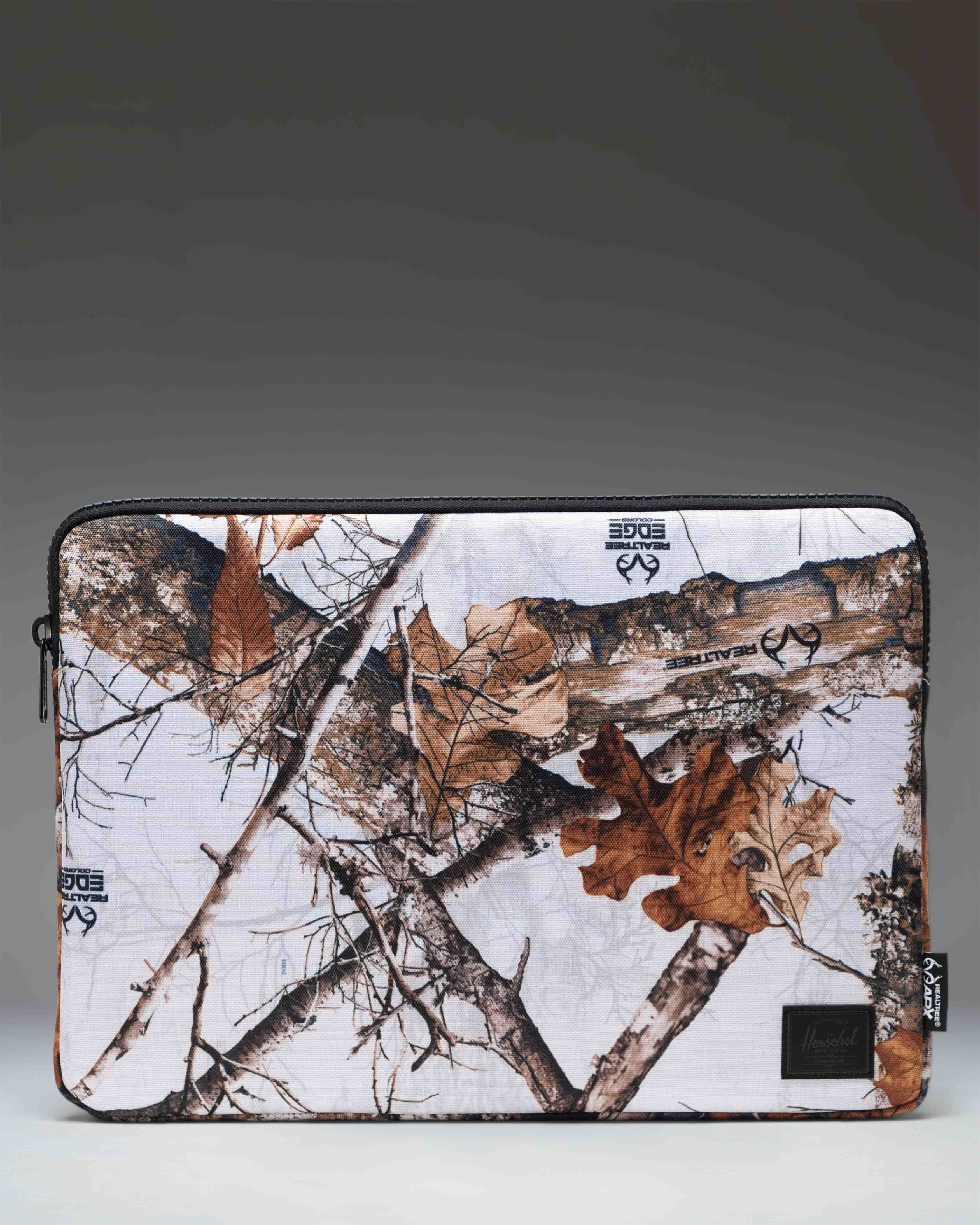 Herschel Anchor 15-16 laptop sleeve Realtree APX camo