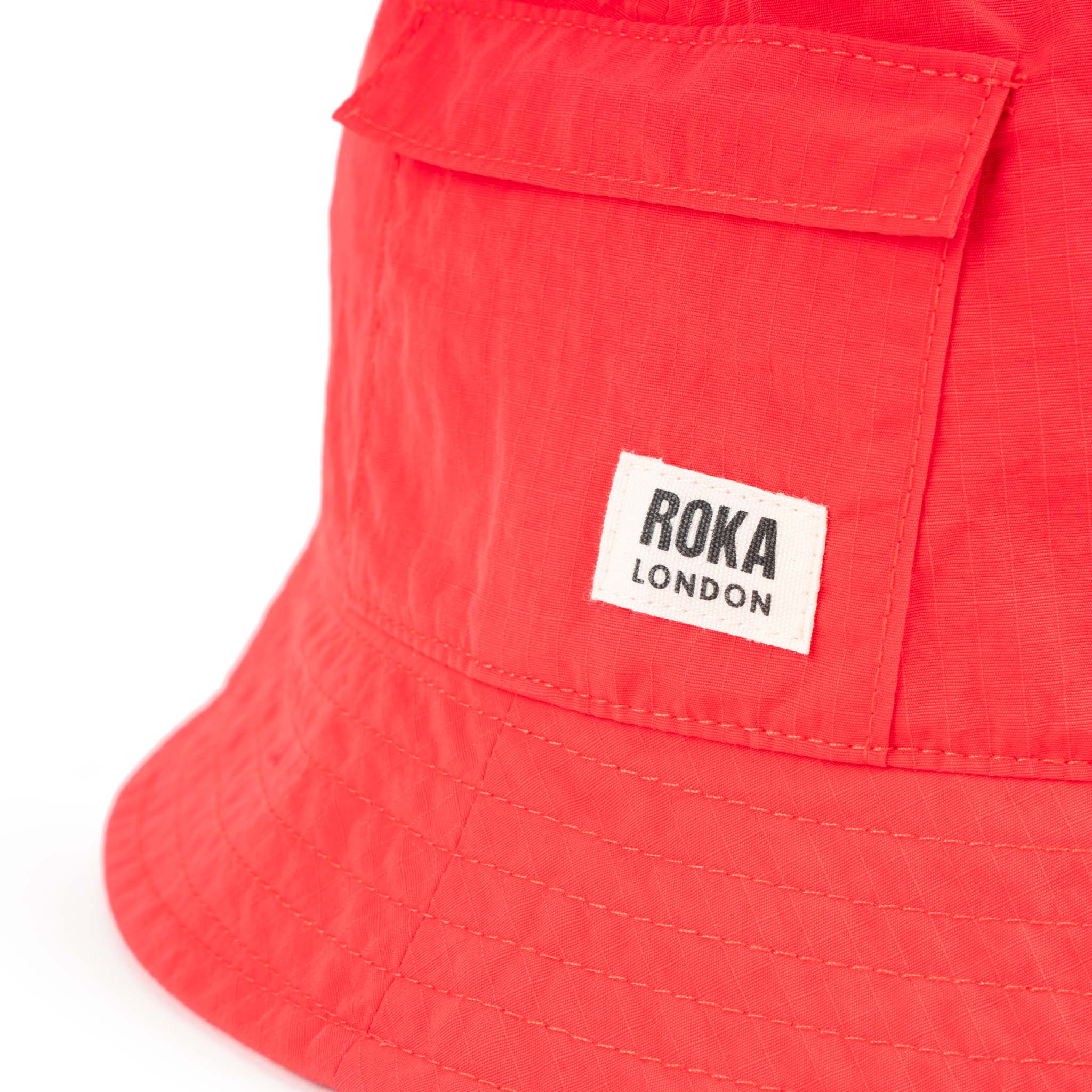 Roka London Bedford bøttehatt poppy onesize