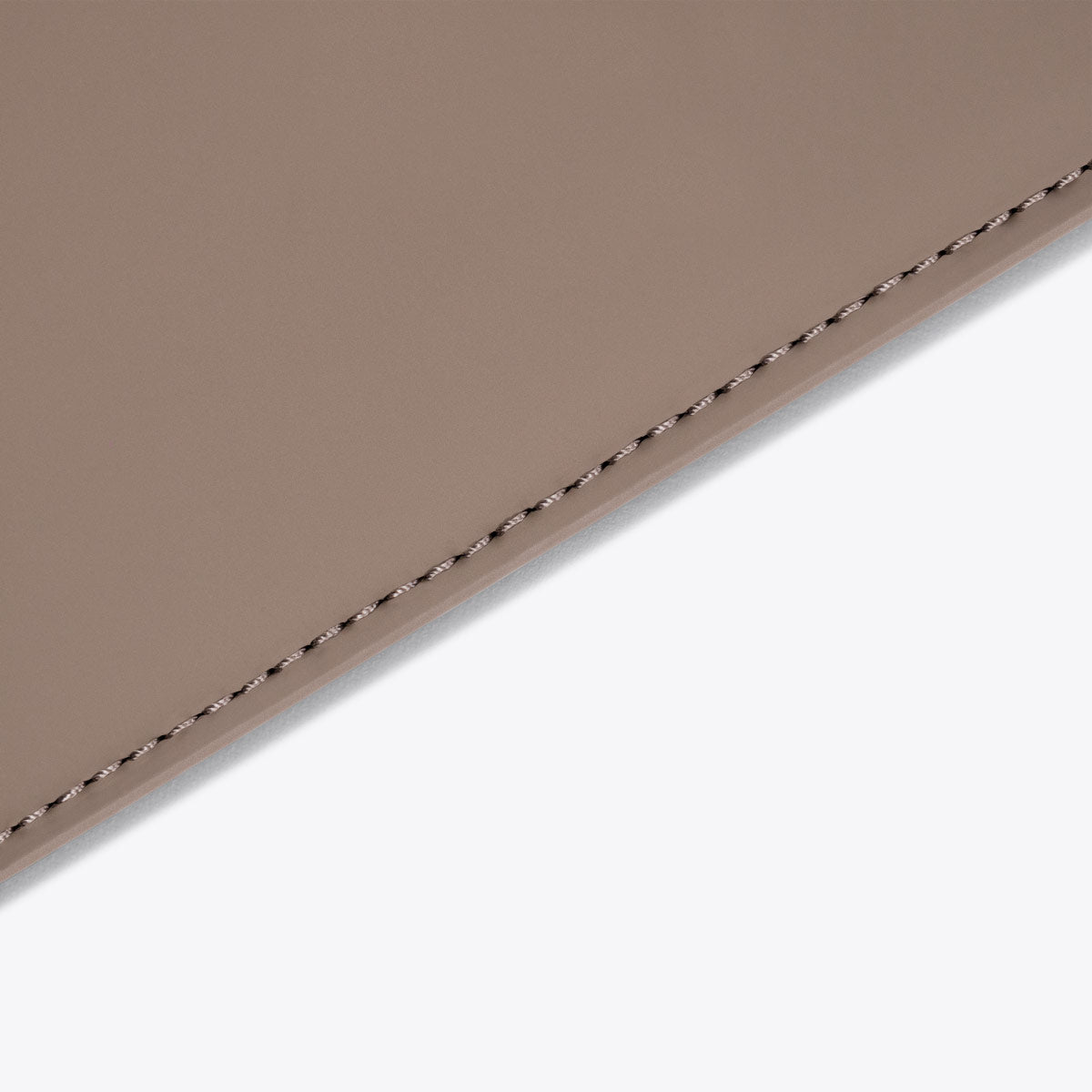 Ucon Acrobatics Sora Laptop sleeve svart mini polstret