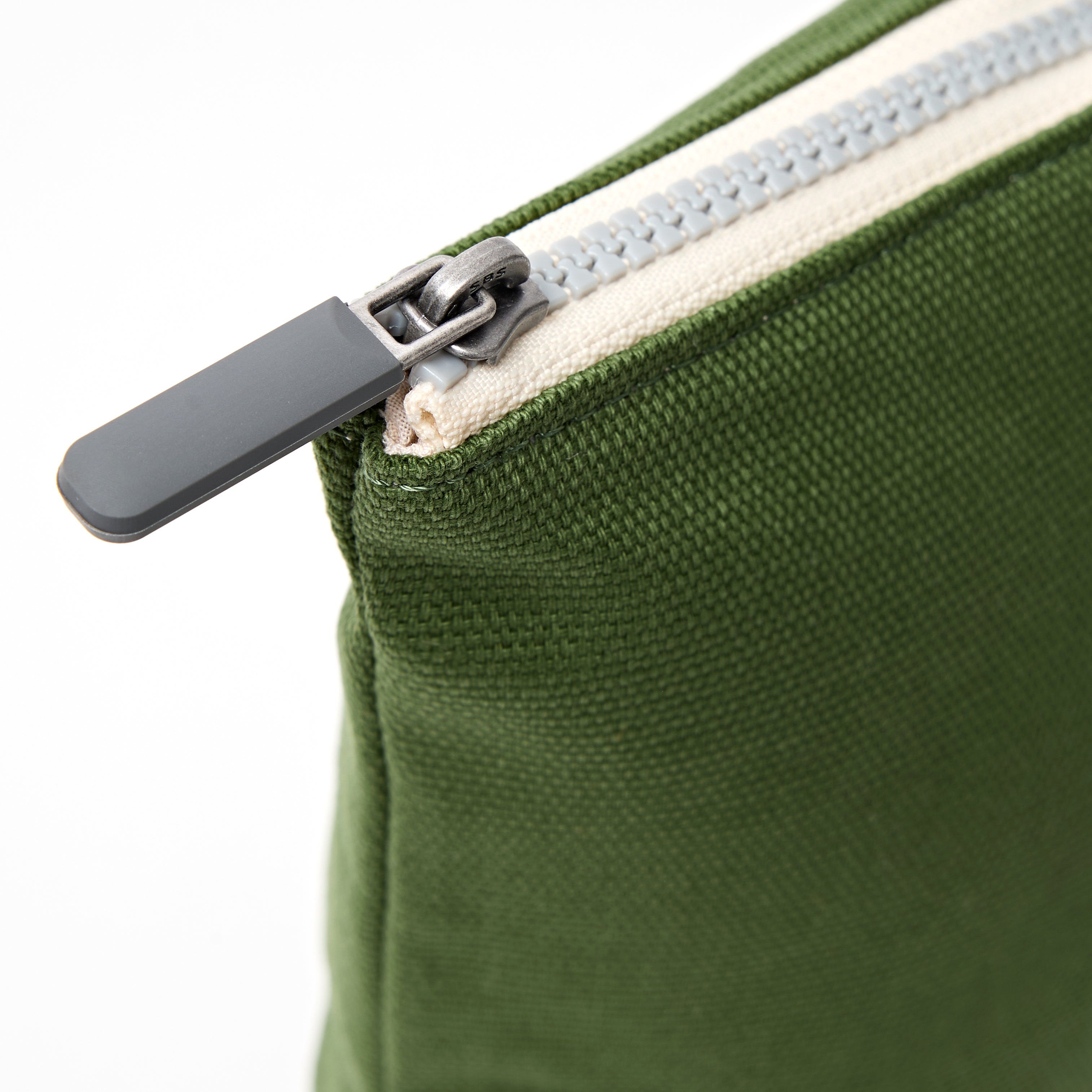Roka London Maida Vale pouch Artichoke Small vannavvisende