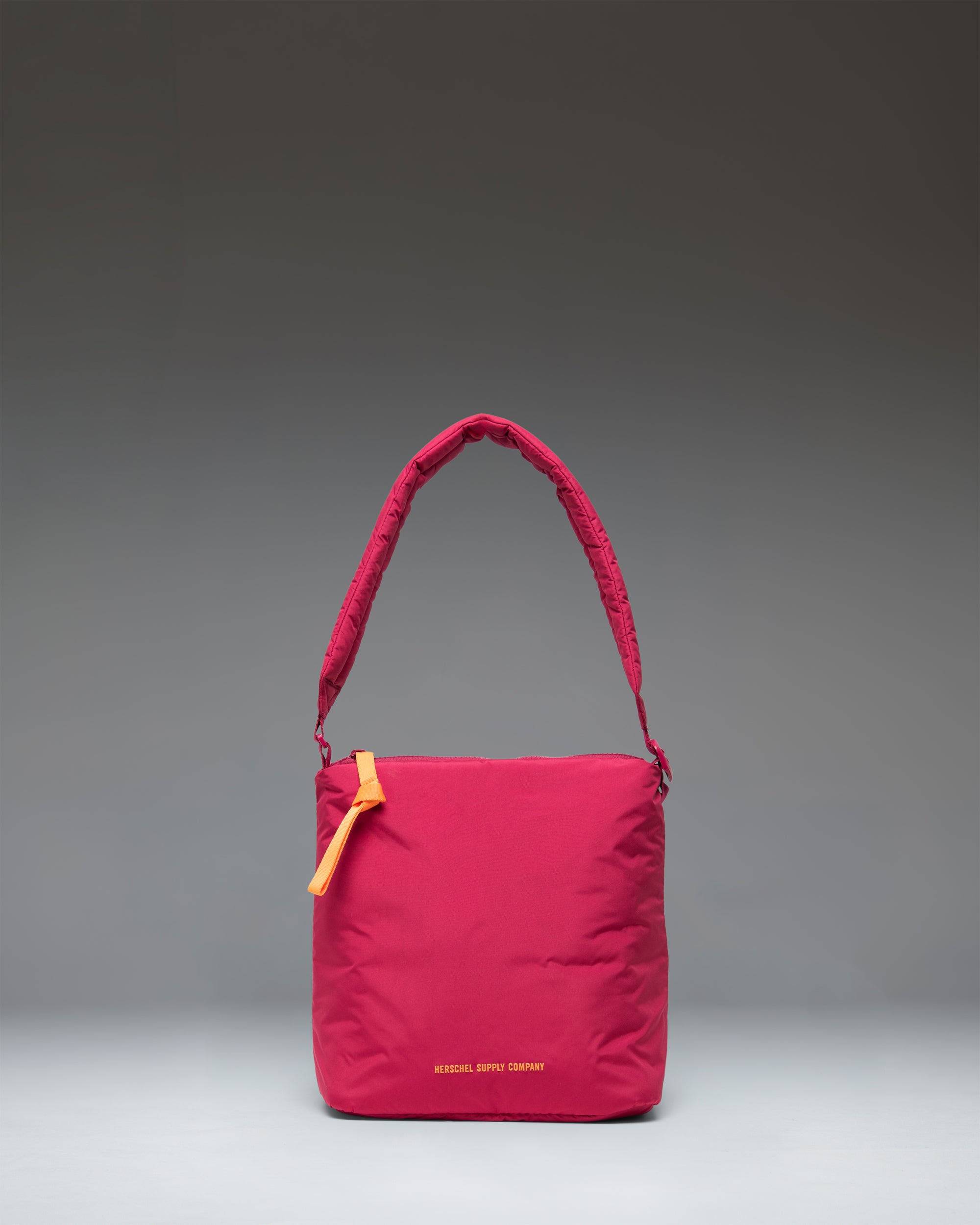 Herschel Cloudform Small tote svart polstret