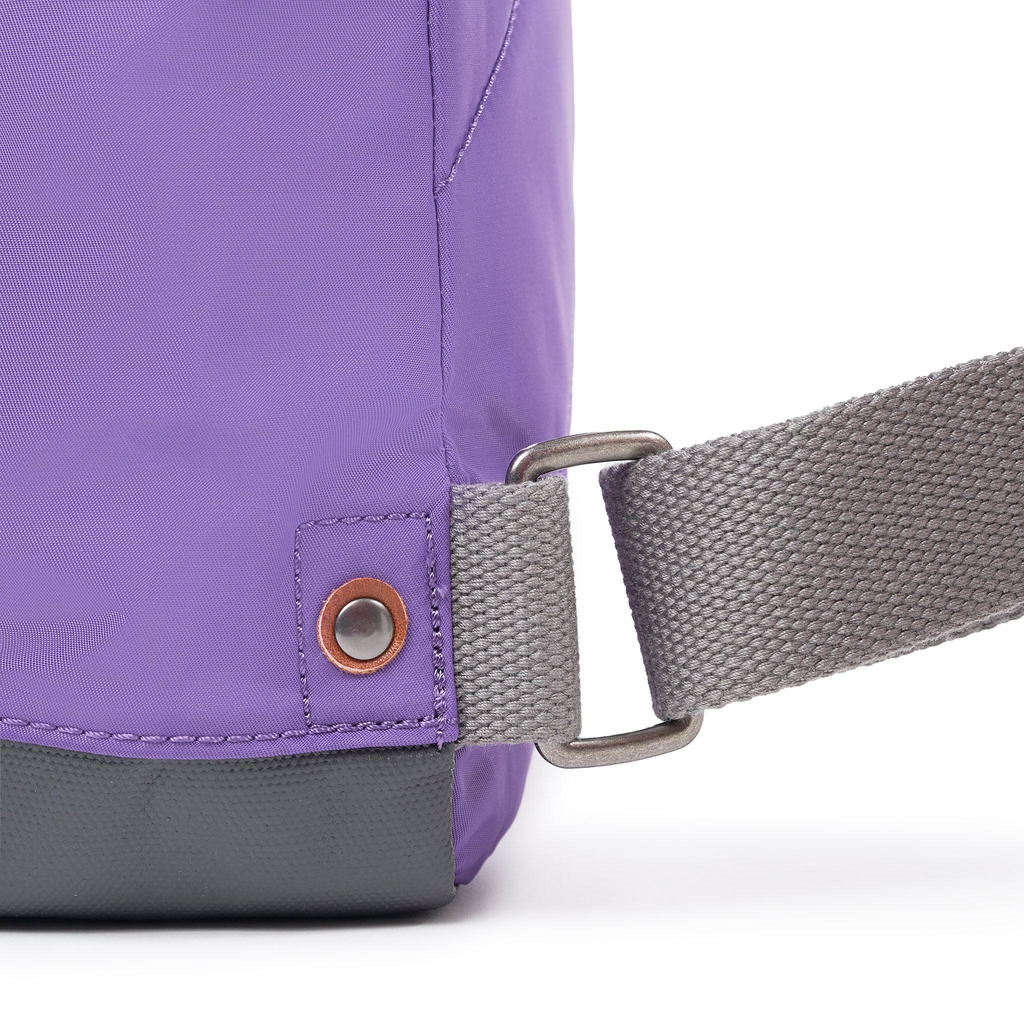 Roka London Bantry Small ryggsekk Fresh Purple 7,4 liter