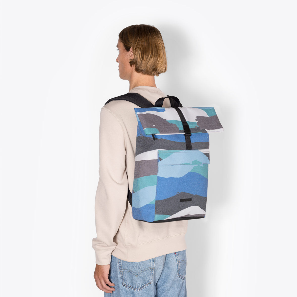 Ucon Acrobatics Jannik Medium roll-top We Are Out Of Office