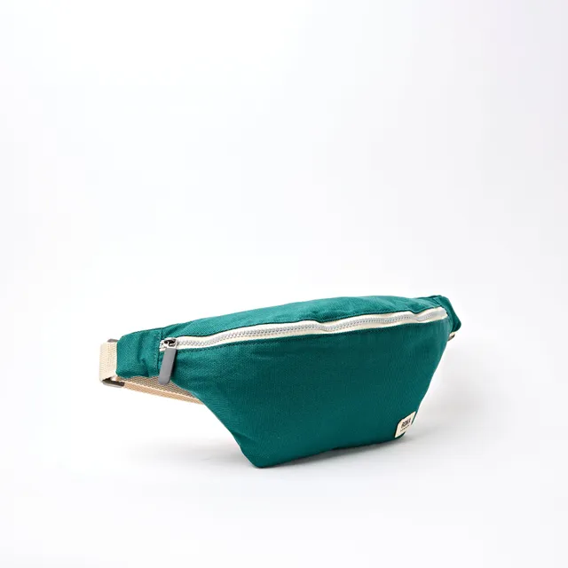 Roka London Mill Hill Small midjeveske teal bomullscanvas
