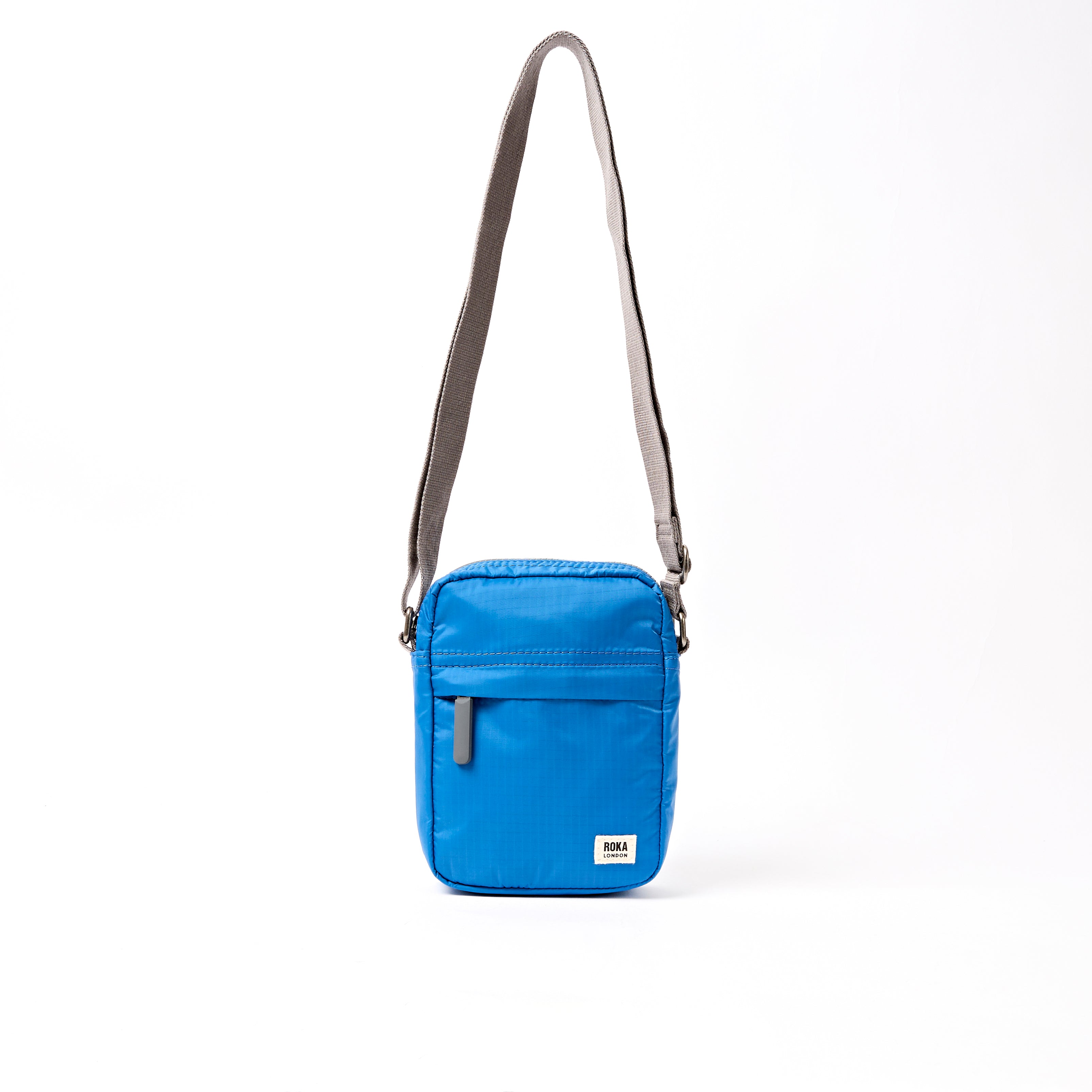 Roka London Bond crossbody small 1,5 liter malibu-blå