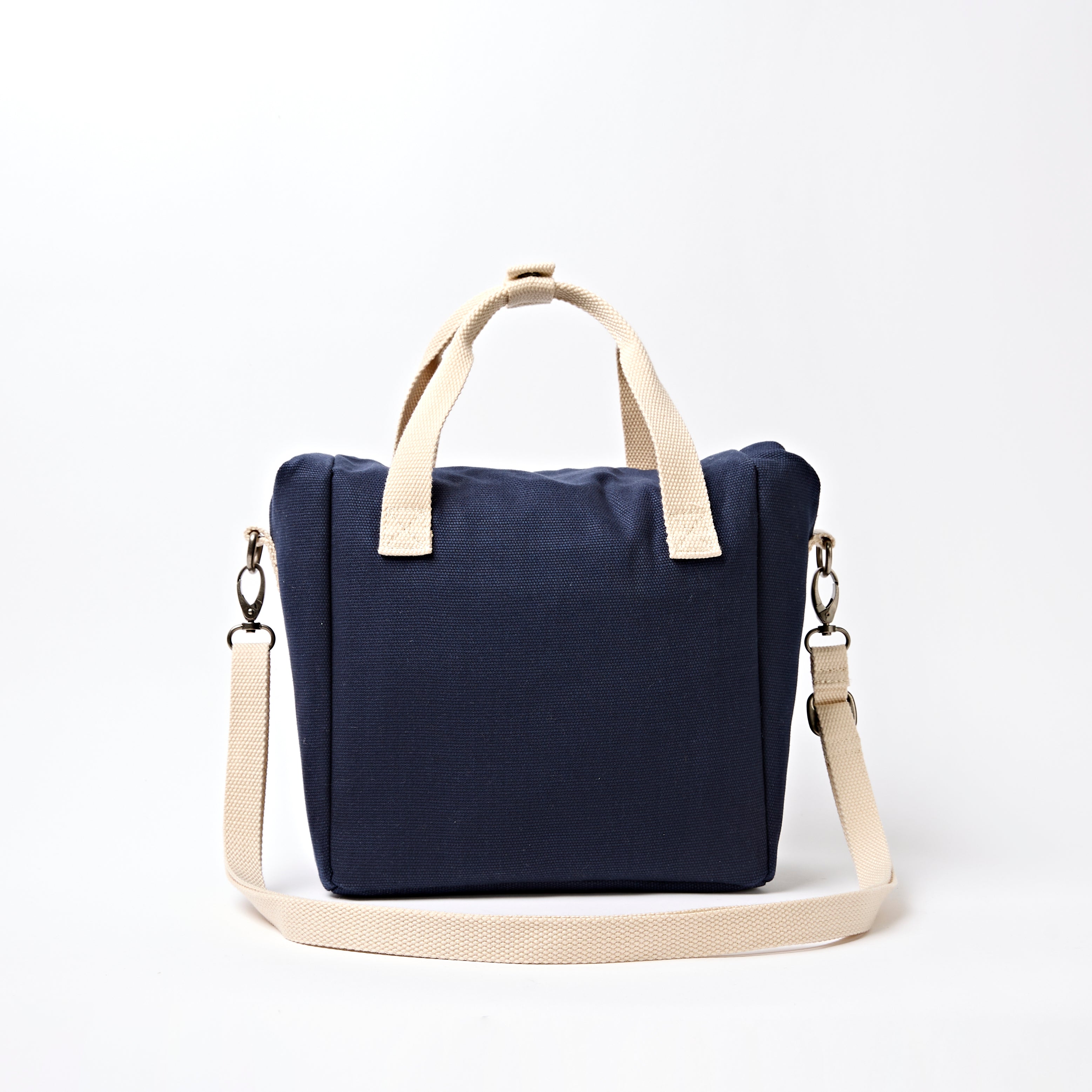 Roka London Hampstead lunsjveske midnight 7,4 liter isolert