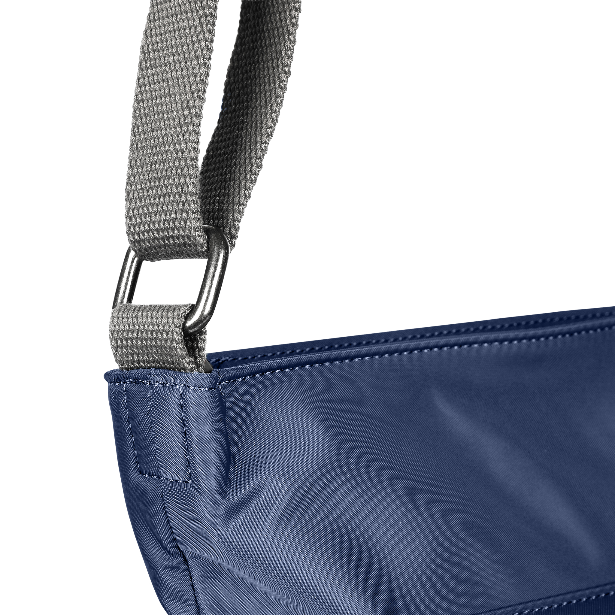 Roka London Kennington crossbody-veske airforce 2,7 liter