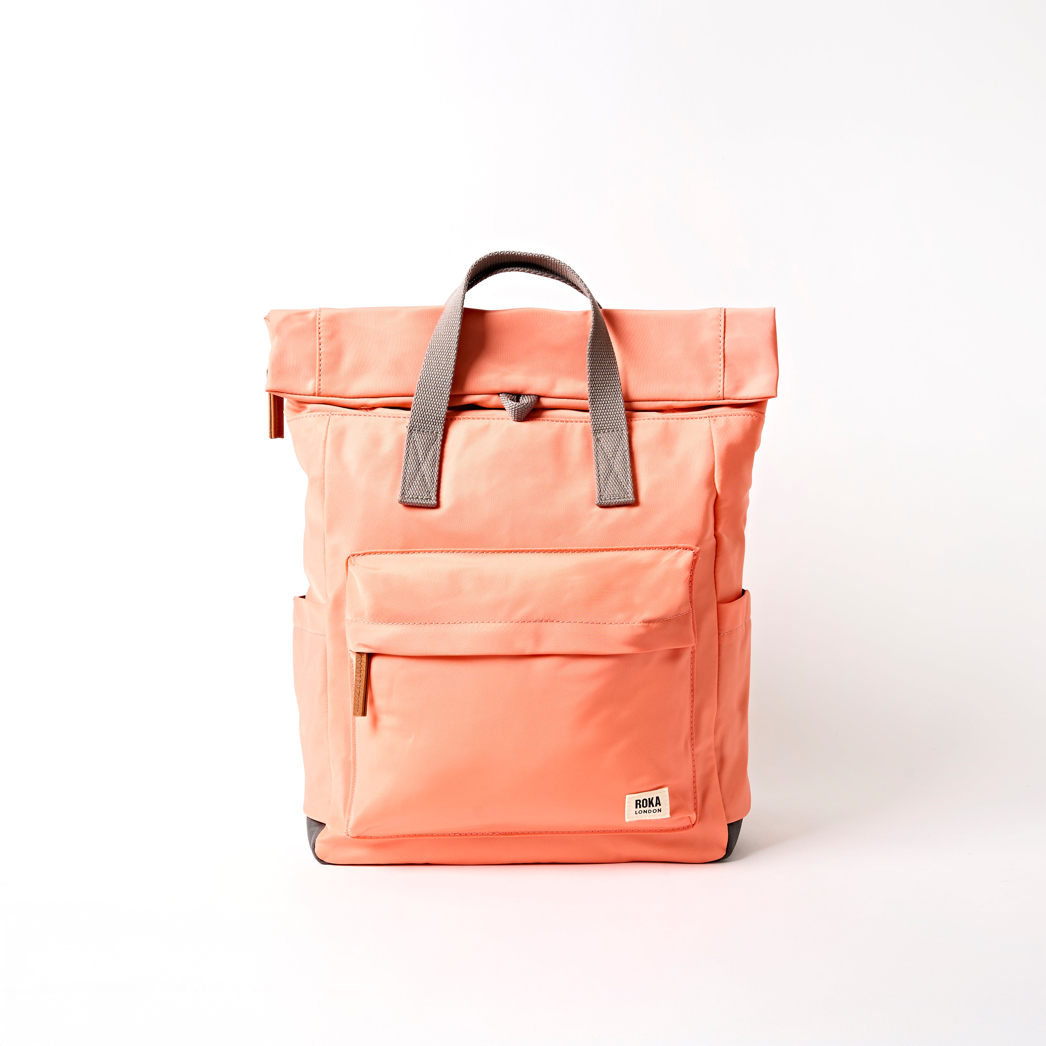Roka London Canfield Roll Top ryggsekk sugar coral 16,4L
