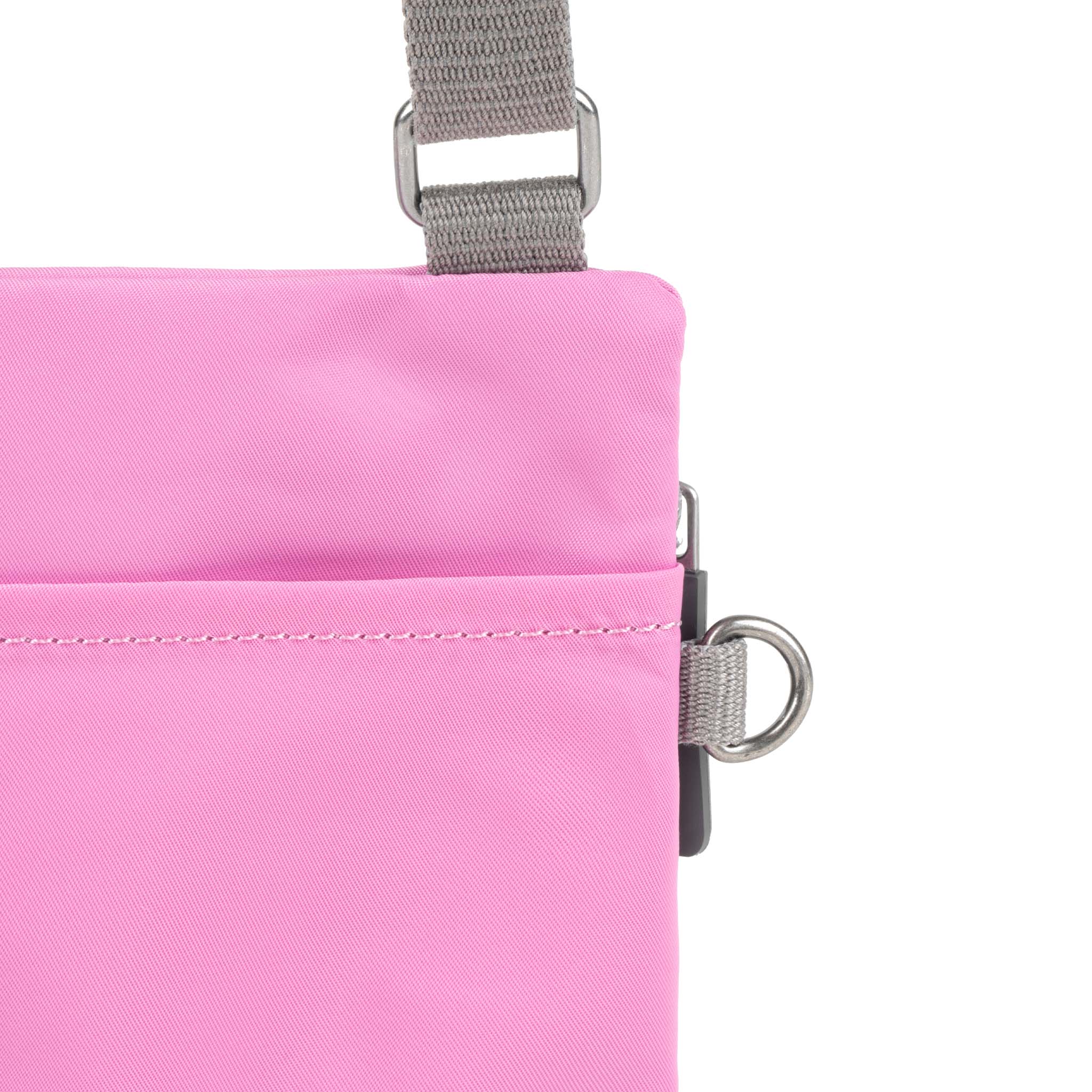 Roka London Chelsea mobilveske orchid extra small 0,3 l