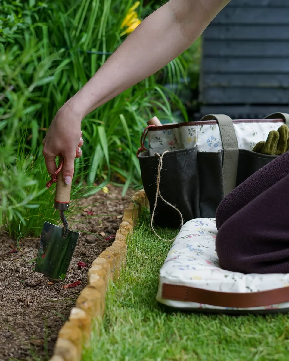 Chapman Bags Chelsea knematte hage blomstret