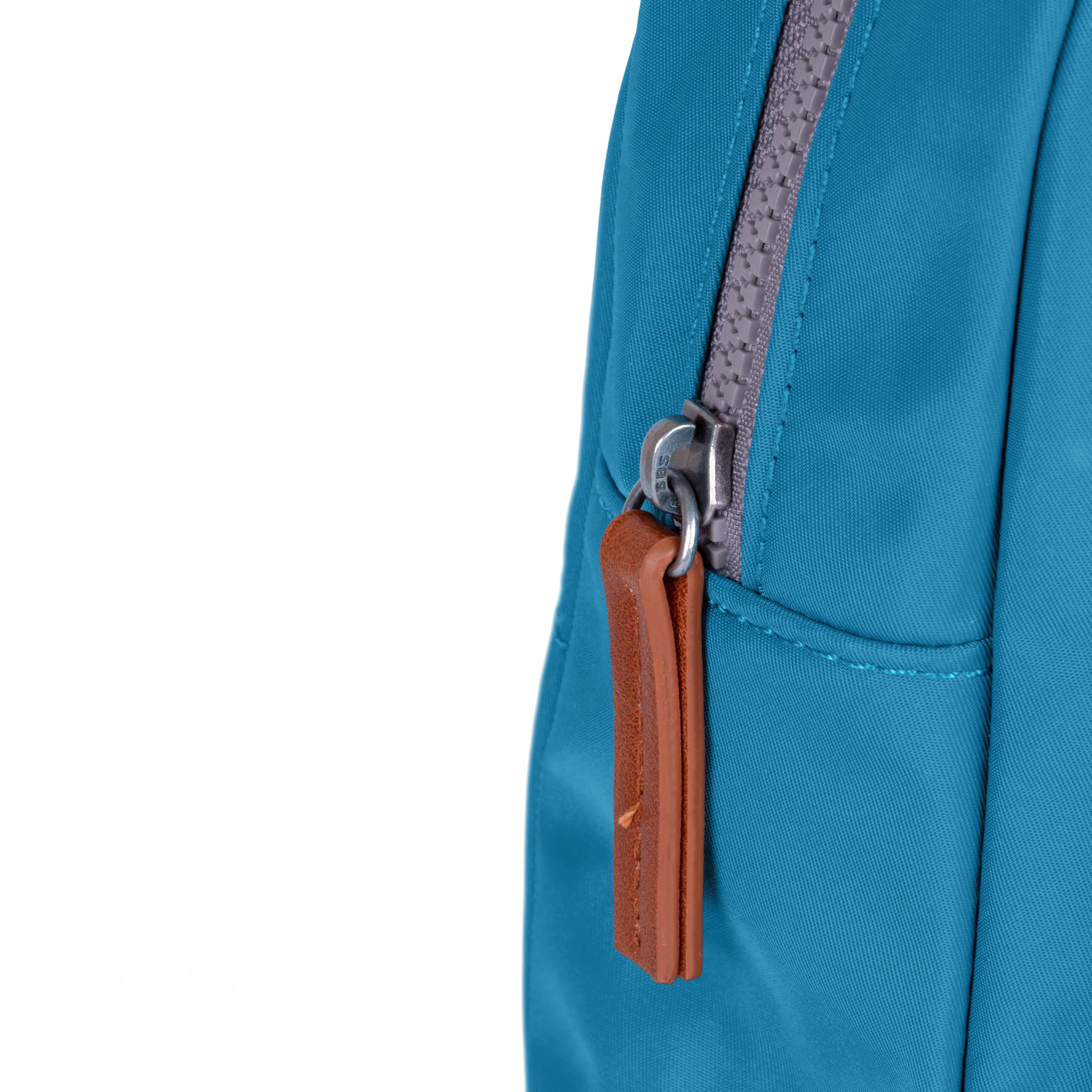 Roka London Willesden slingbag large 5 liter marineblå
