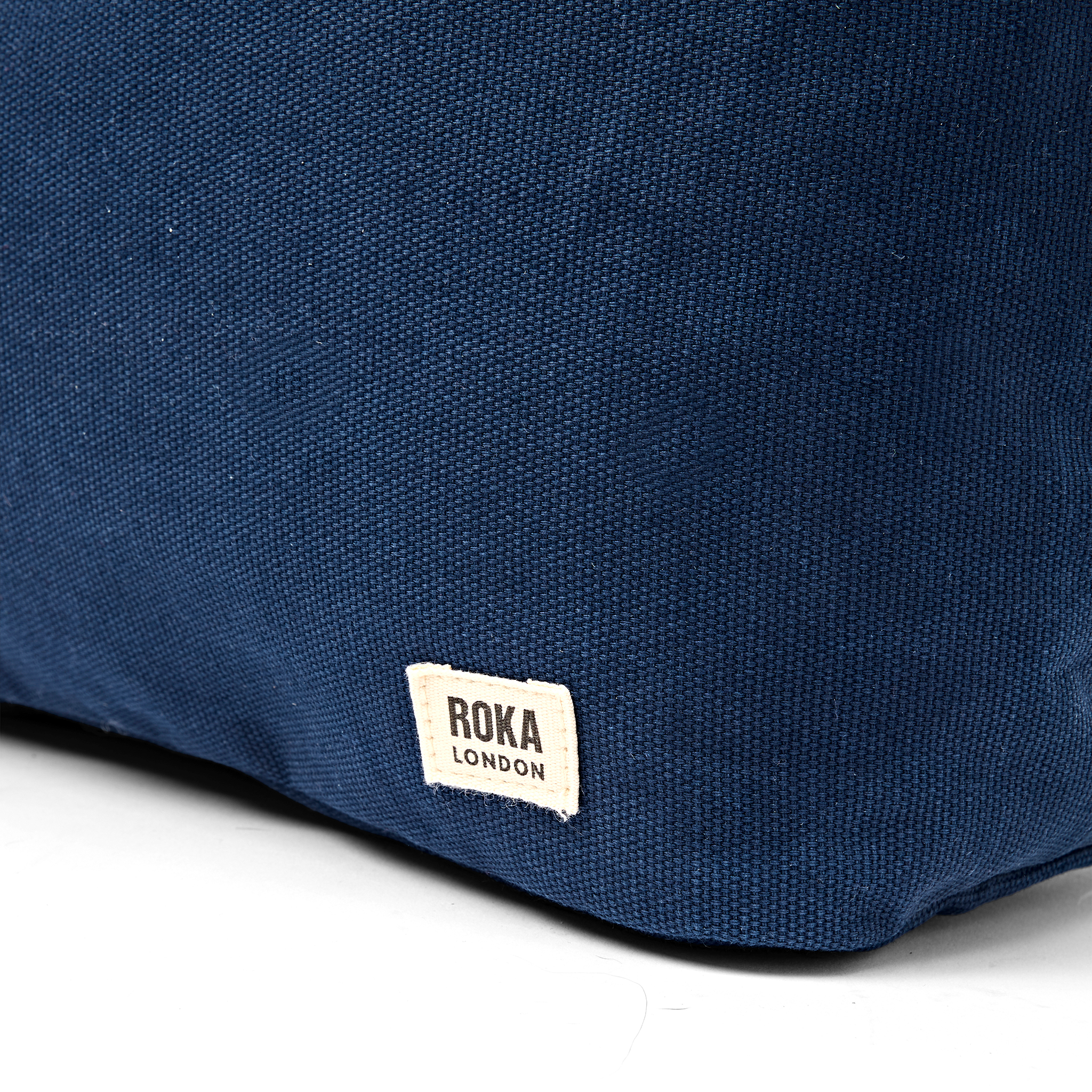 Roka London Hoxton skulderveske Admiral Large canvas