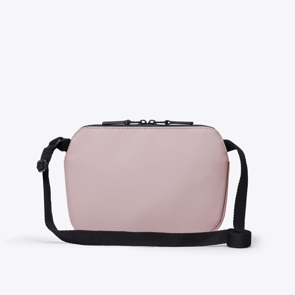 Ucon Acrobatics Melvin crossbody svart medium slitesterk