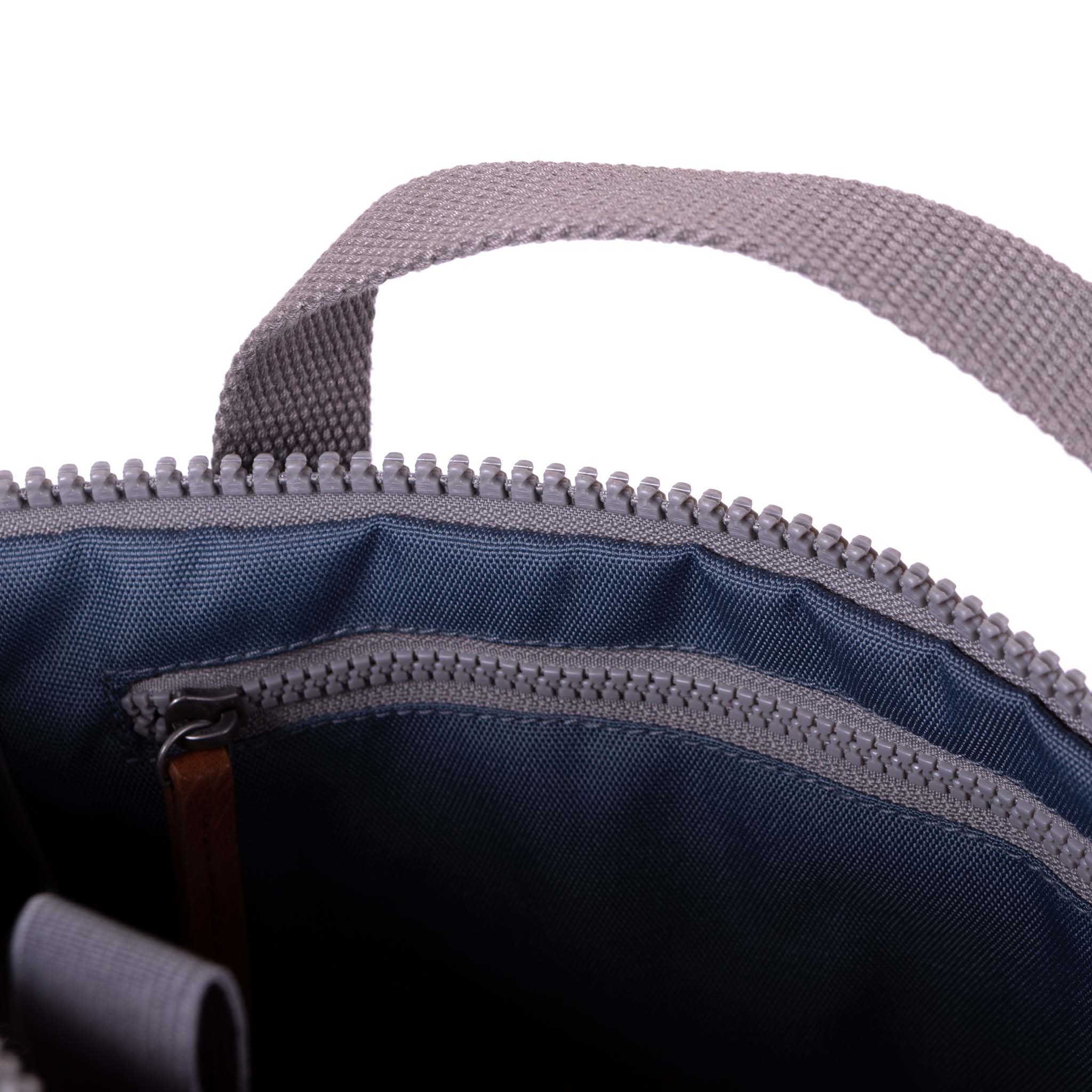 Roka London Finchley Backpack ryggsekk airforce roll-top