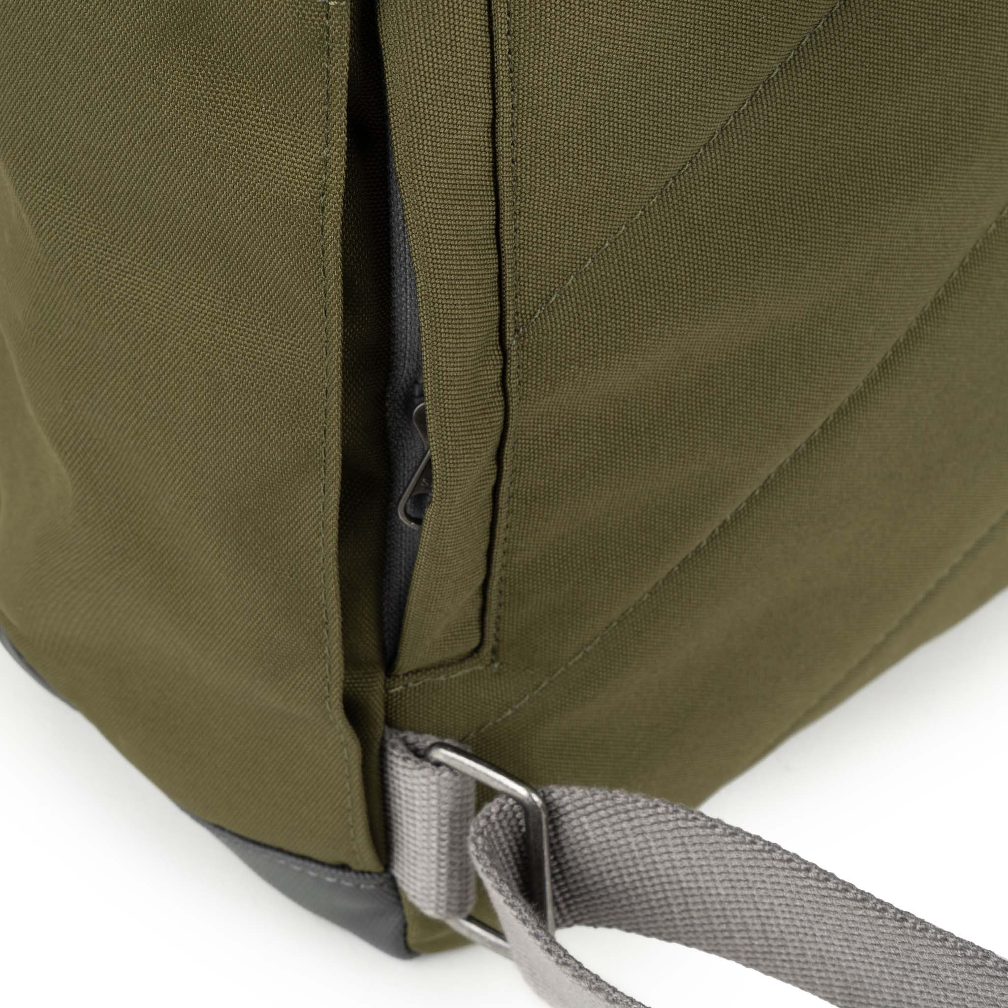 Roka London Waterhouse ryggsekk Medium moss 15 liter
