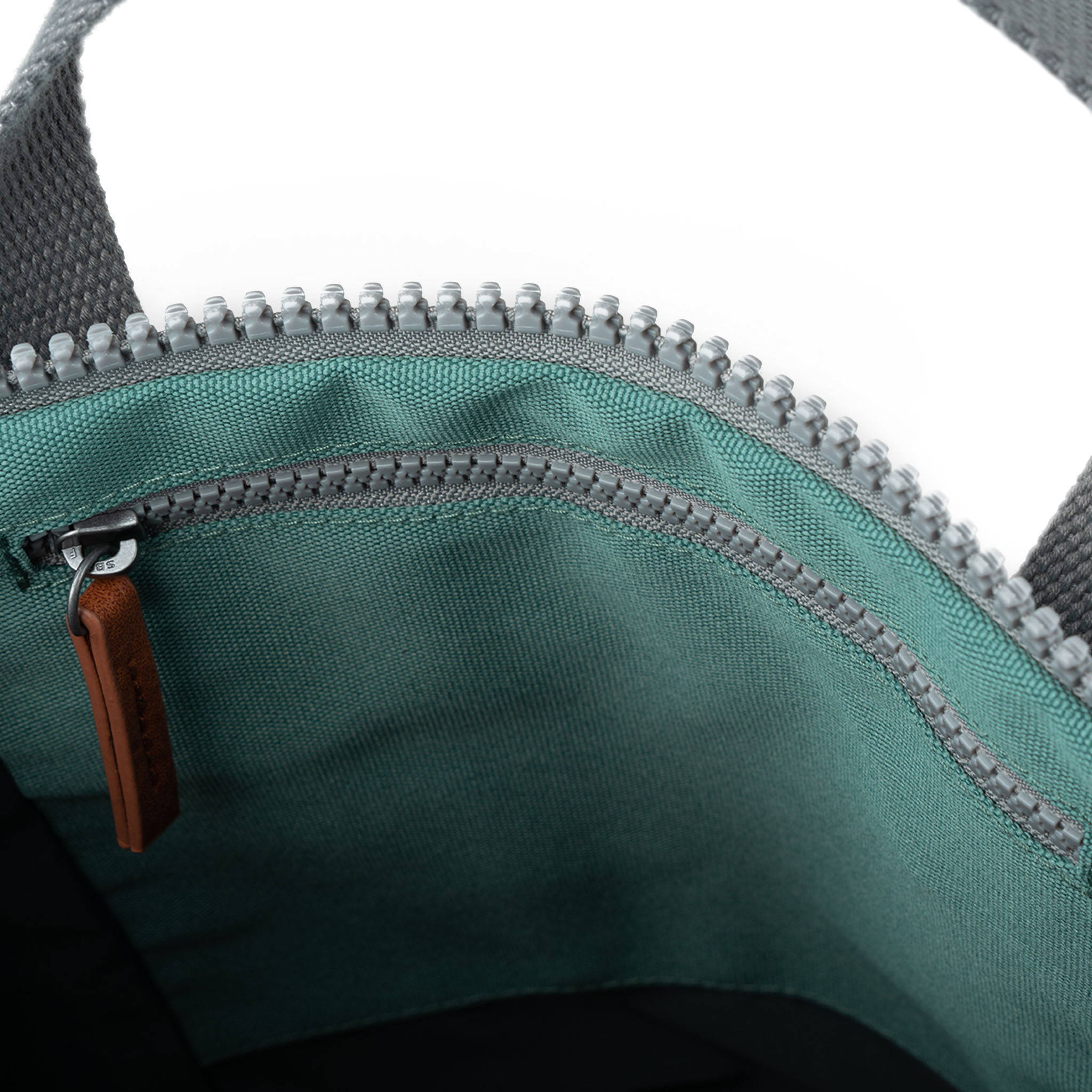 Roka Finchley sekk ryggsekk Sage Medium 15" PC