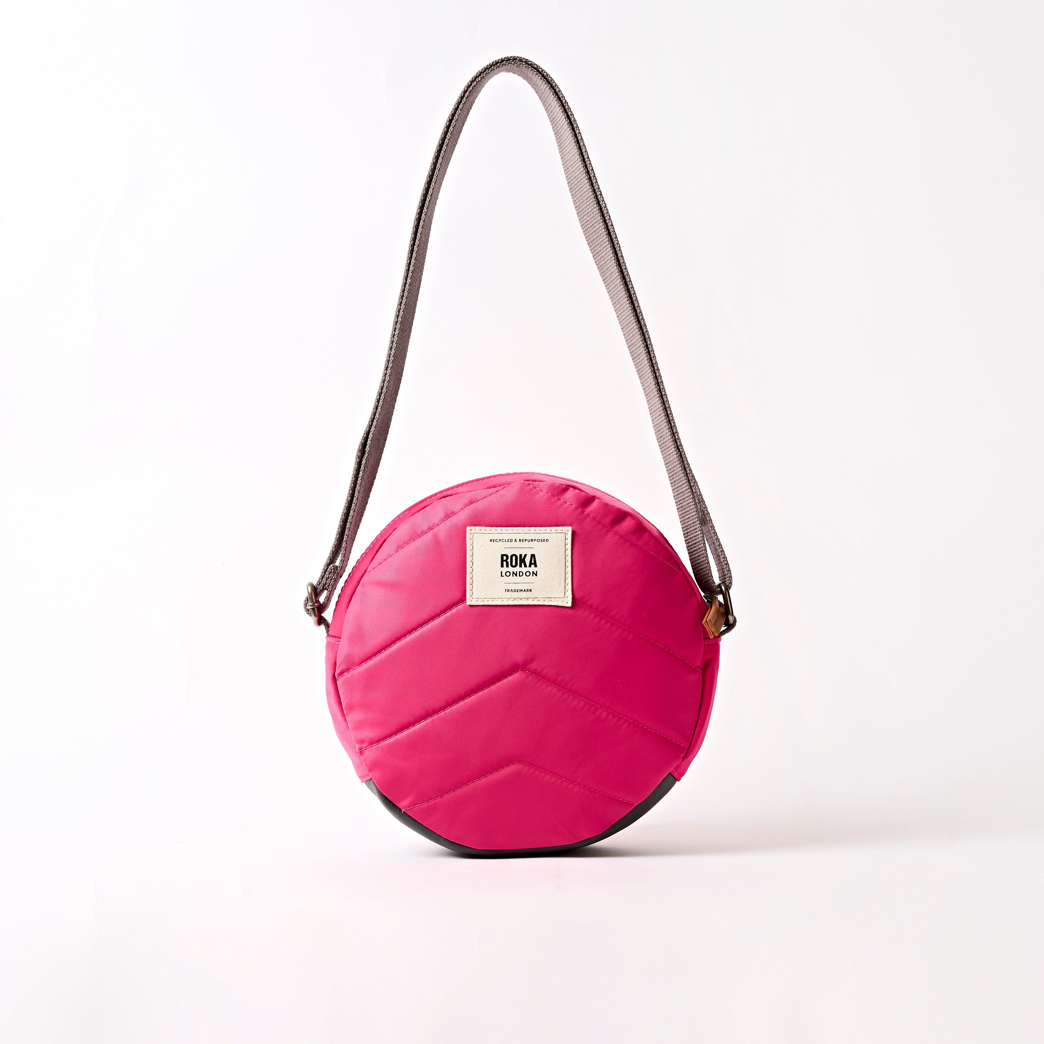 Roka London Paddington crossbody veske Small granita red 4,1 L