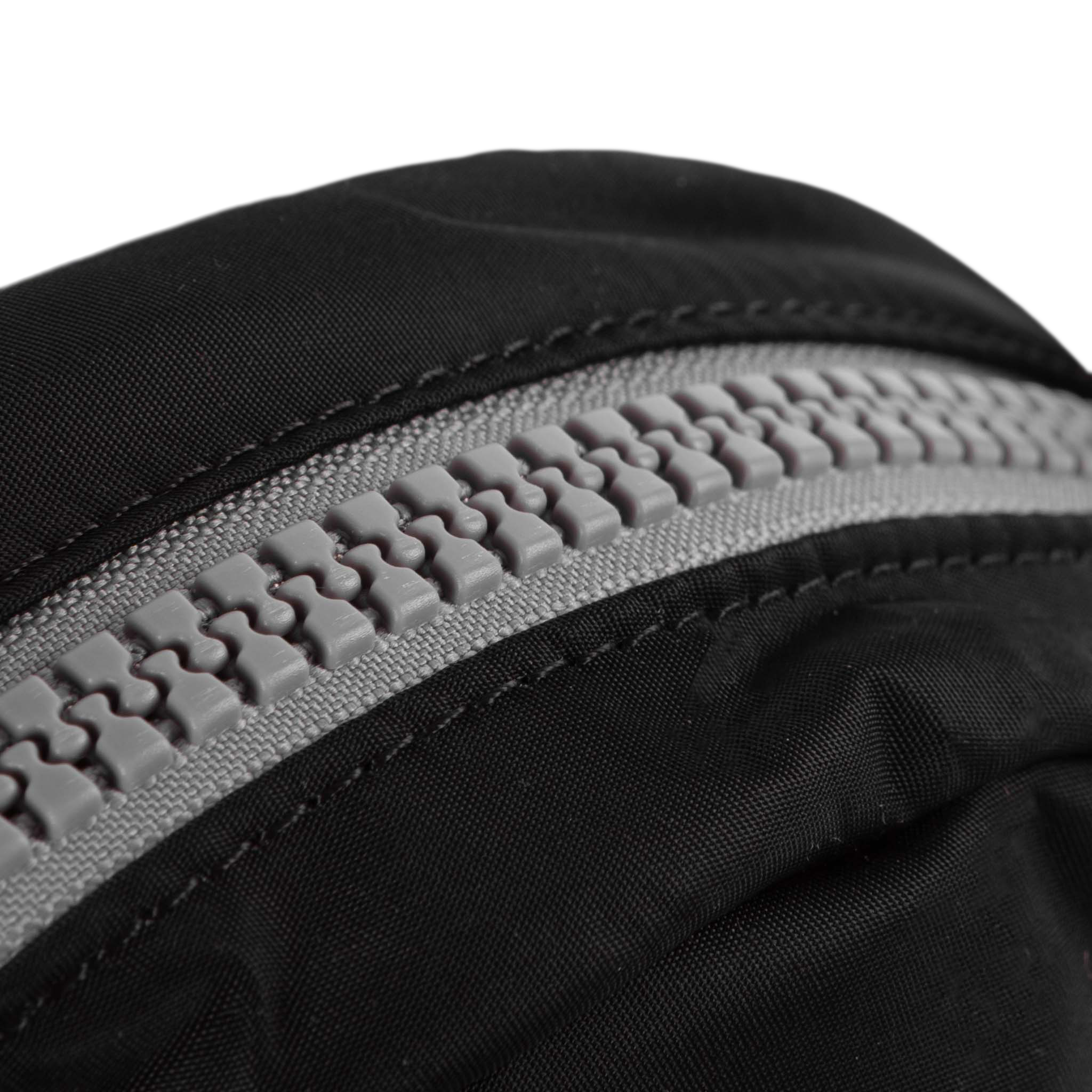 Roka London Paddington crossbody-veske Black Small 4,1 liter