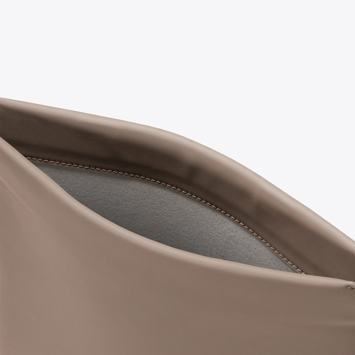 Ucon Acrobatics Sora Laptop sleeve svart mini polstret