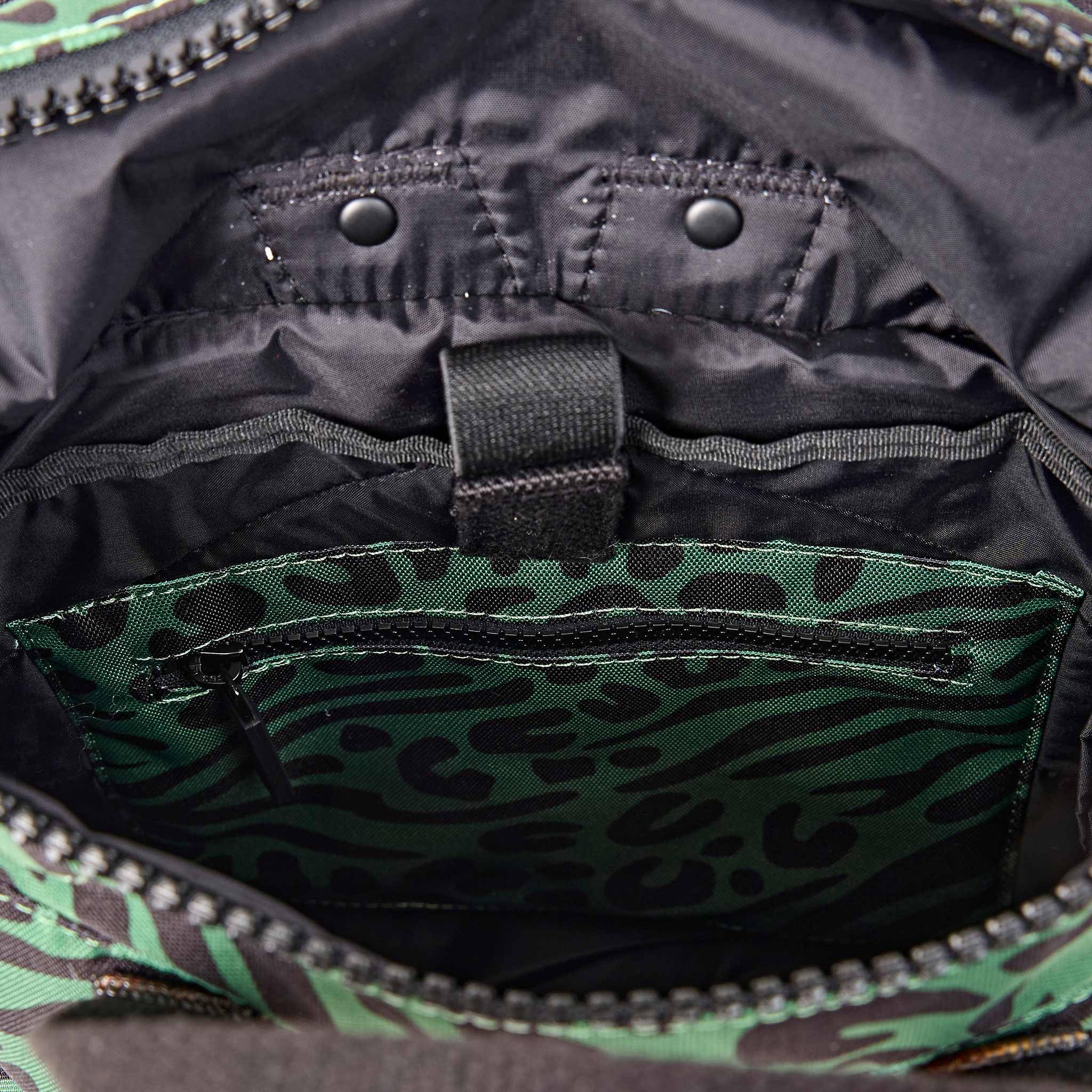 Roka London Canfield Roll Top ryggsekk dyremønster 16,4 liter