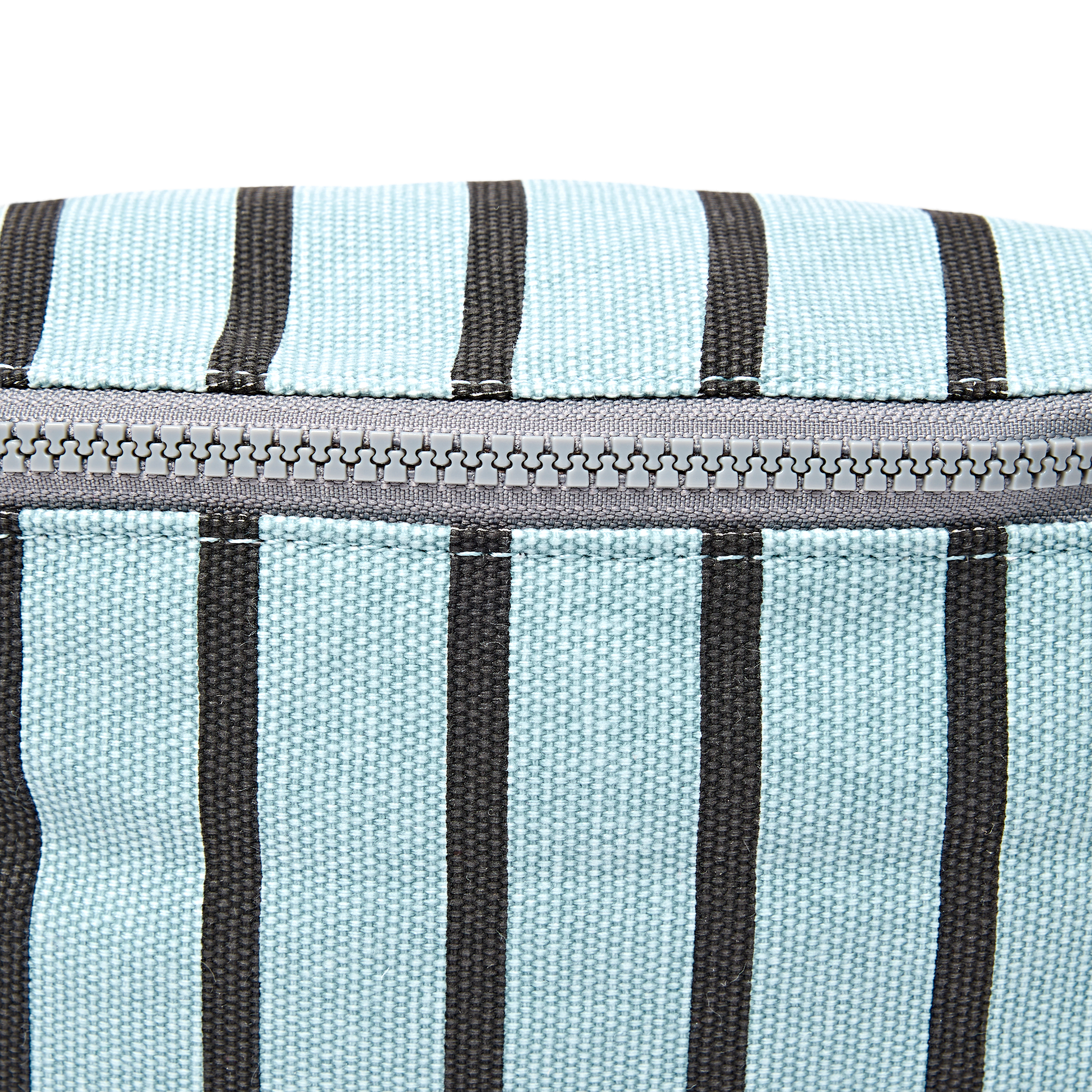 Roka London Mill Hill crossbody blå stripe small 3,7 liter
