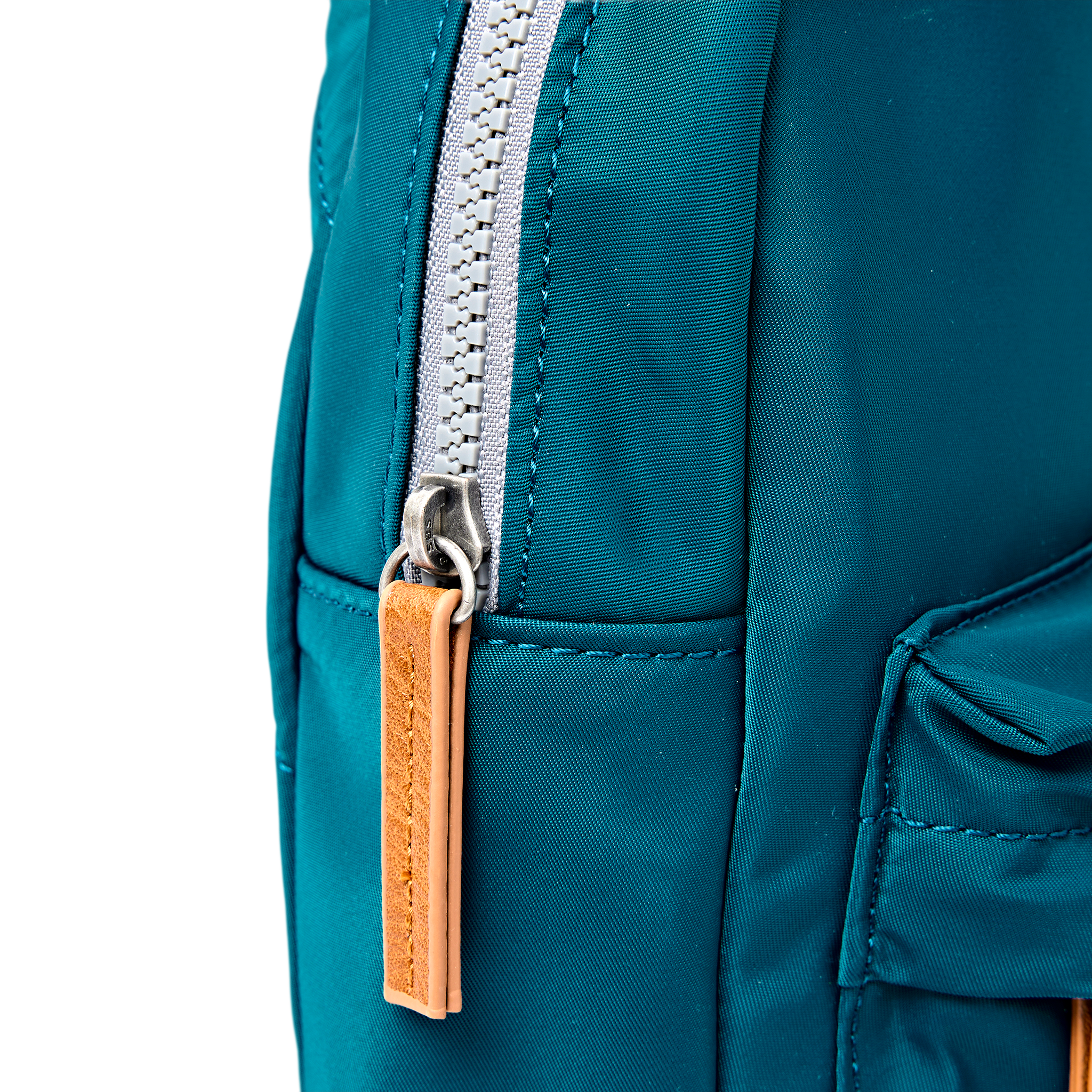 Roka London Willesden crossbodyveske Large North Sea 5 liter
