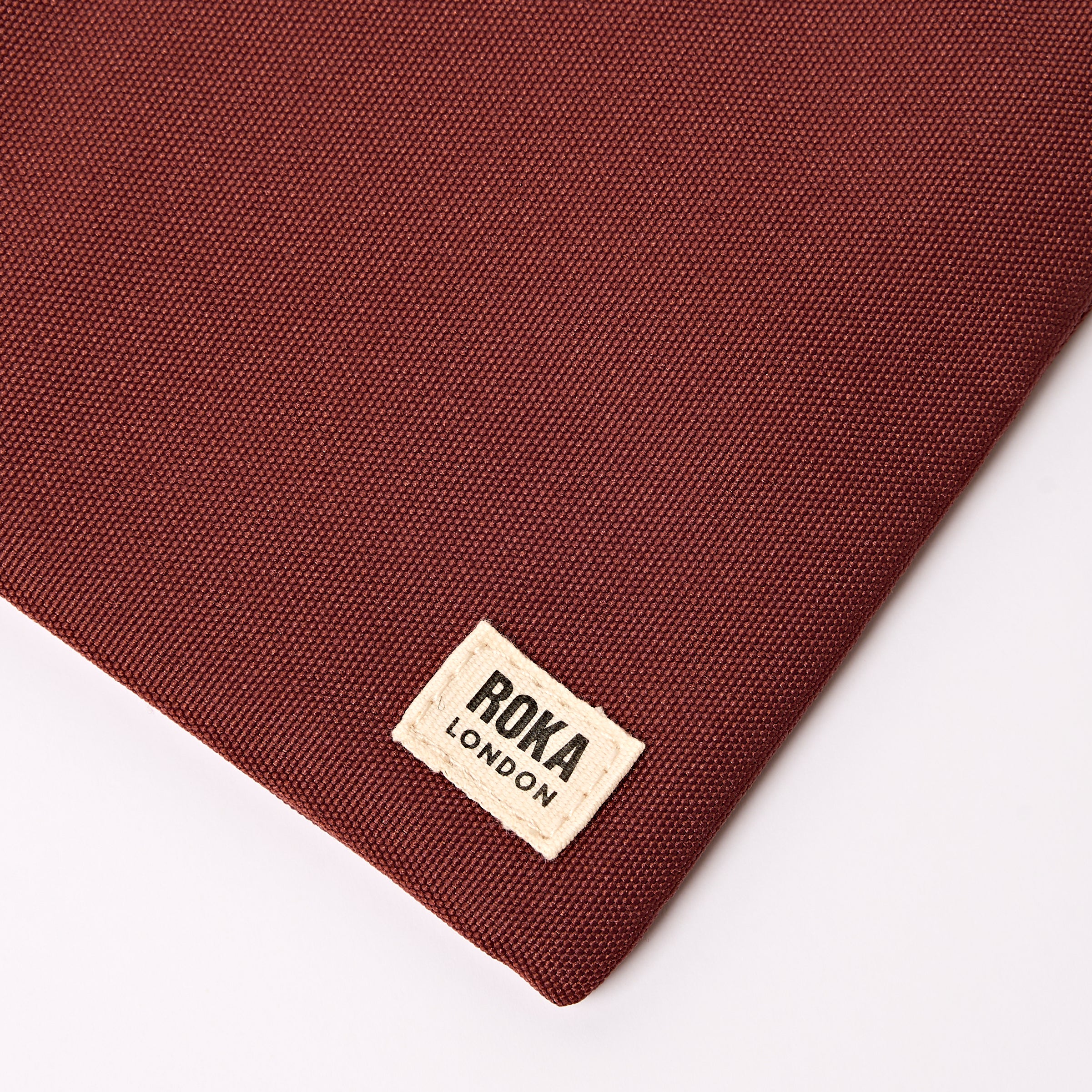 Roka London Chelsea mobilveske henna stripe ekstra liten