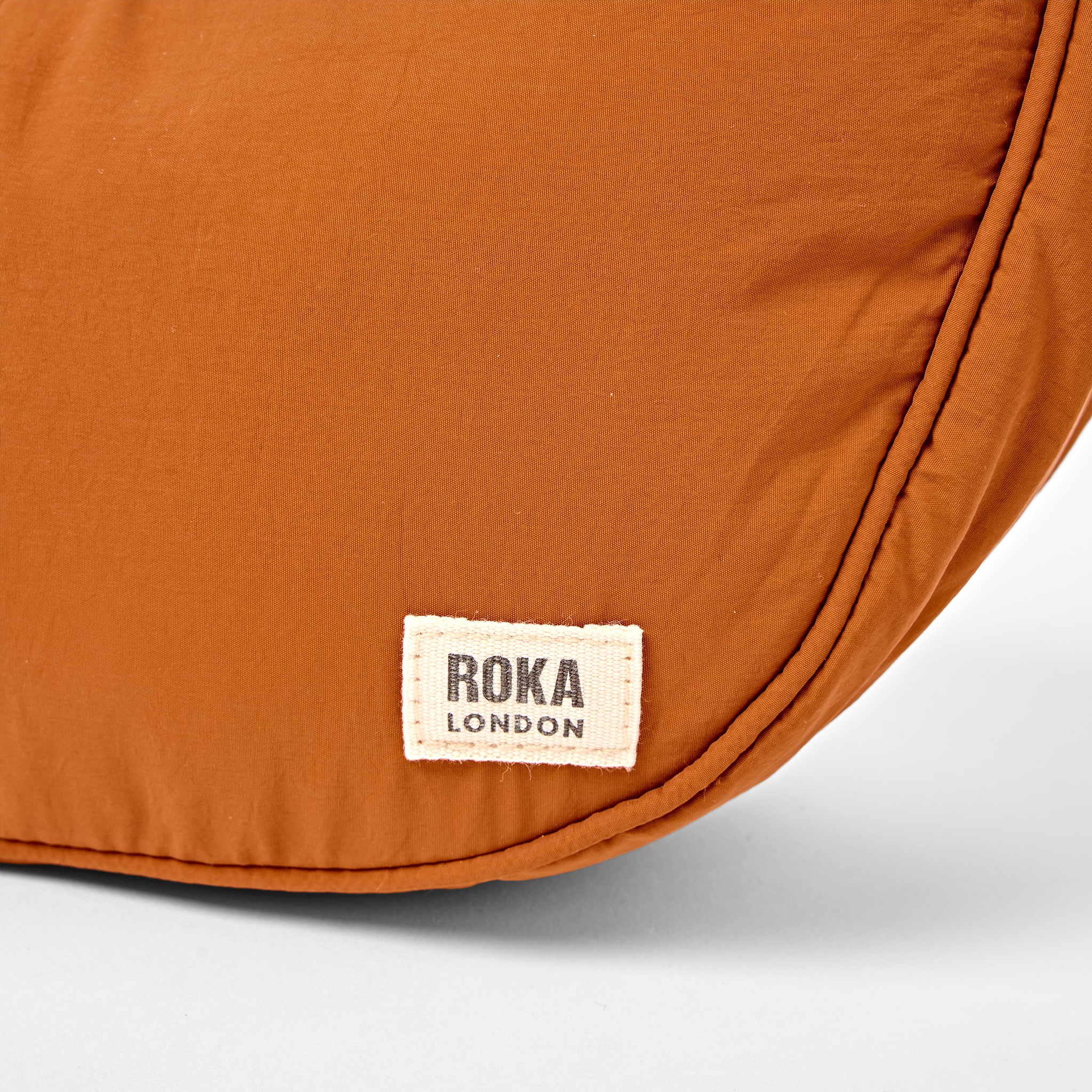 Roka London Farringdon skulderveske dijon small 4,2 liter