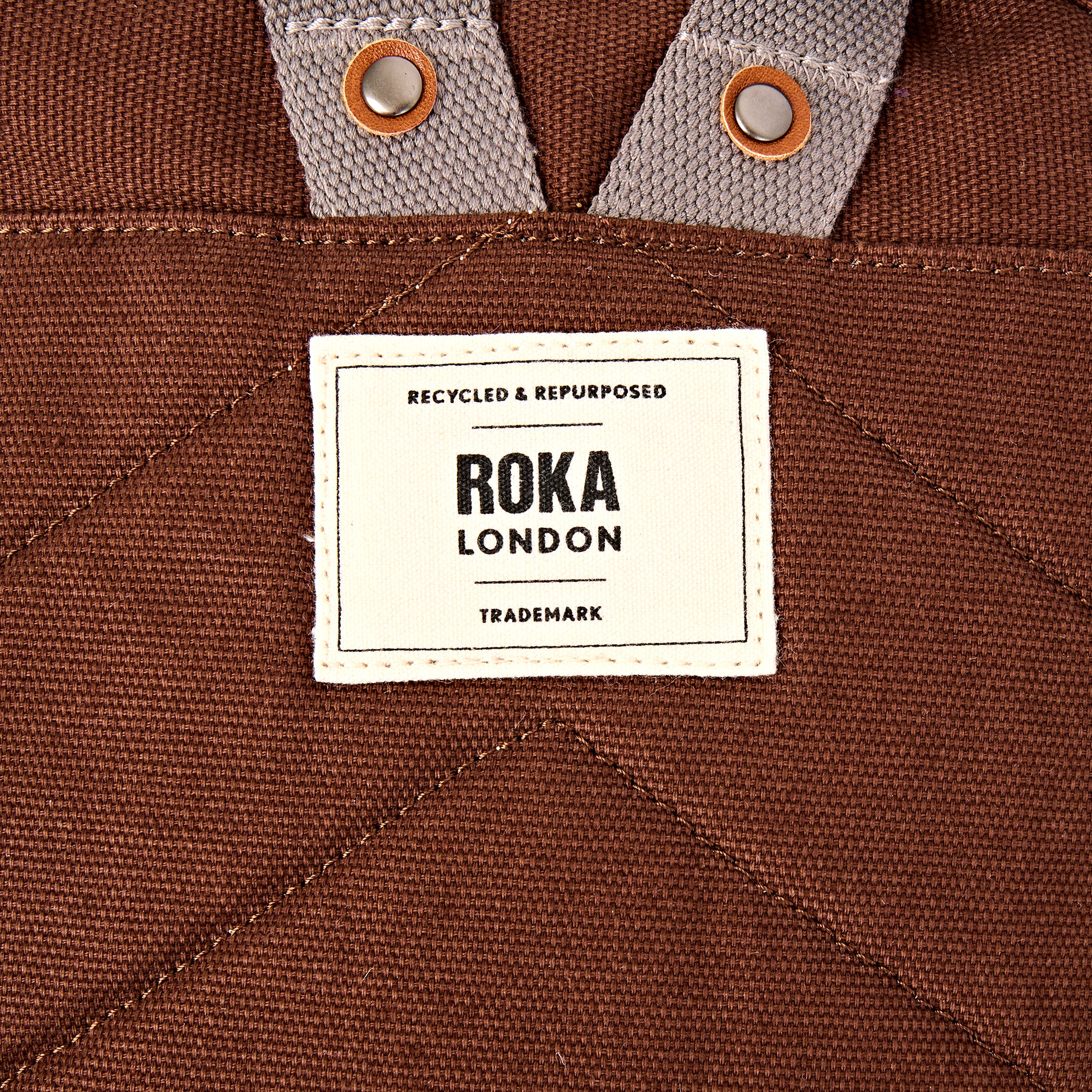 Roka London Hampton ryggsekk small 9,2 liter lindt canvas