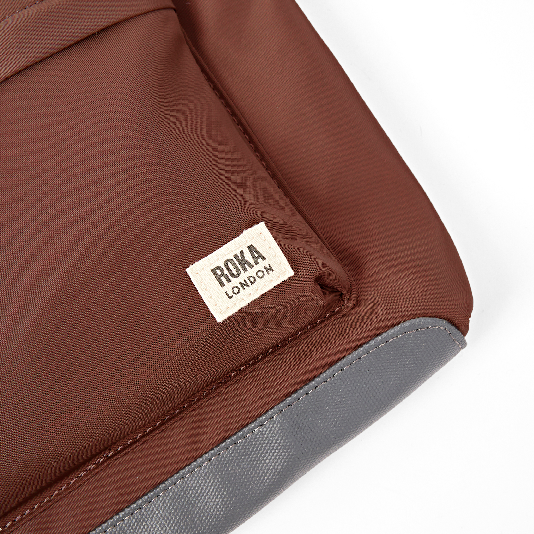 Roka London Kennington Crossbody Bag veske Rocky Road Medium 2,7L