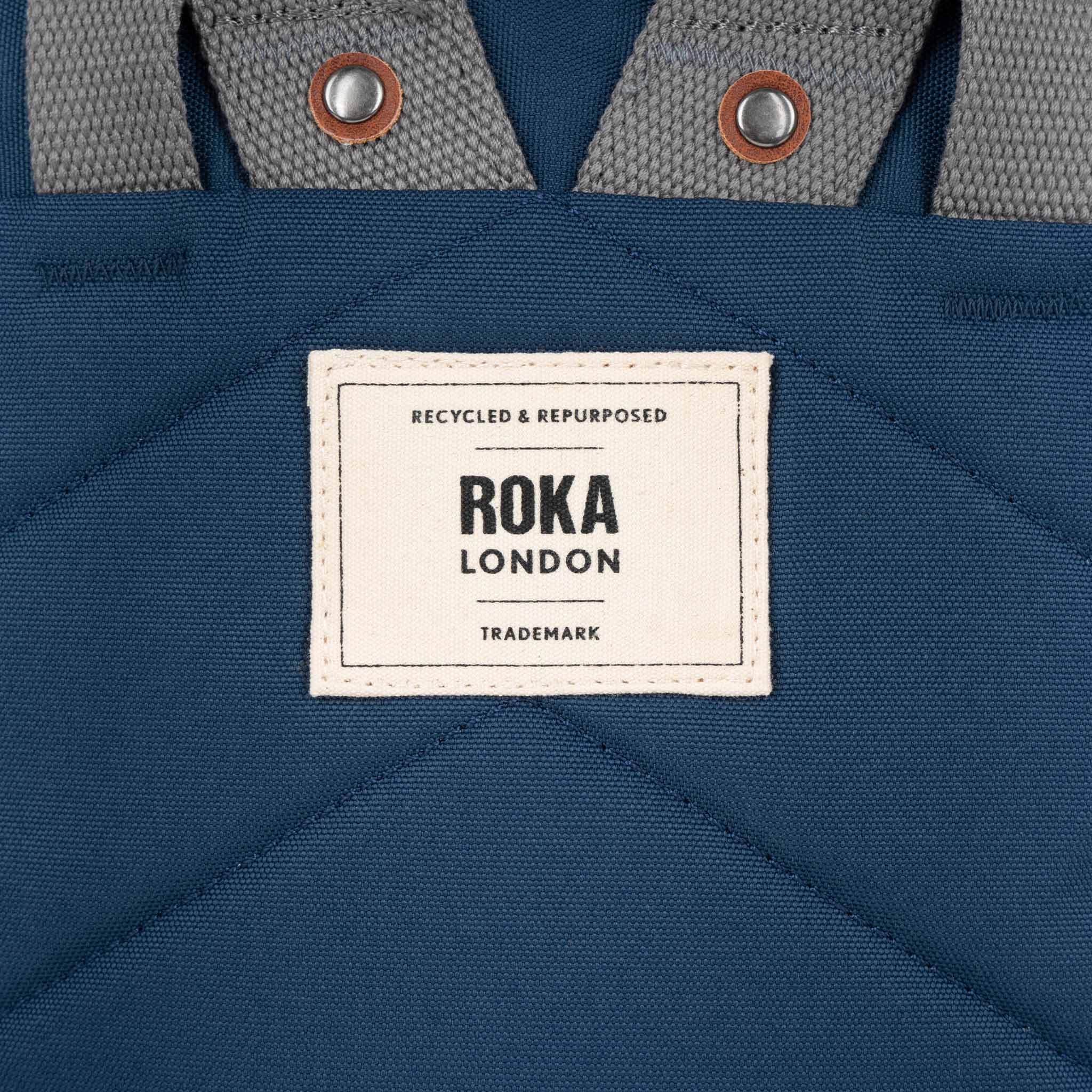 Roka London Finchley ryggsekk Deep Blue rolltopp laptop