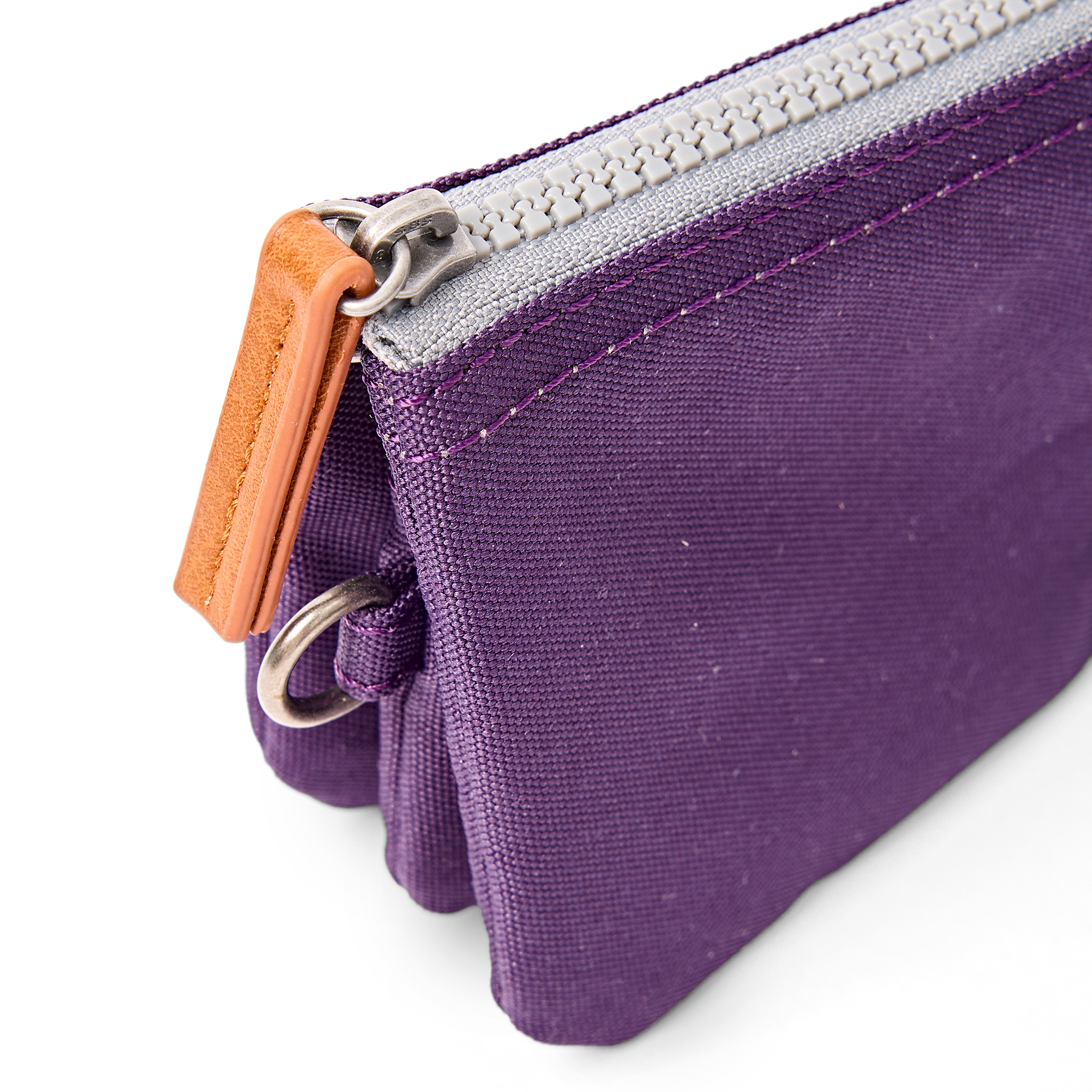 Roka London Carnaby Small lommebok Deep Grape vanntett